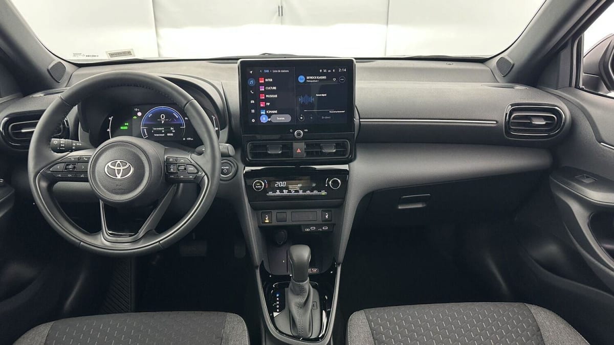 336450_p2 - TOYOTA - YARIS CROSS - 2025 - photo 7