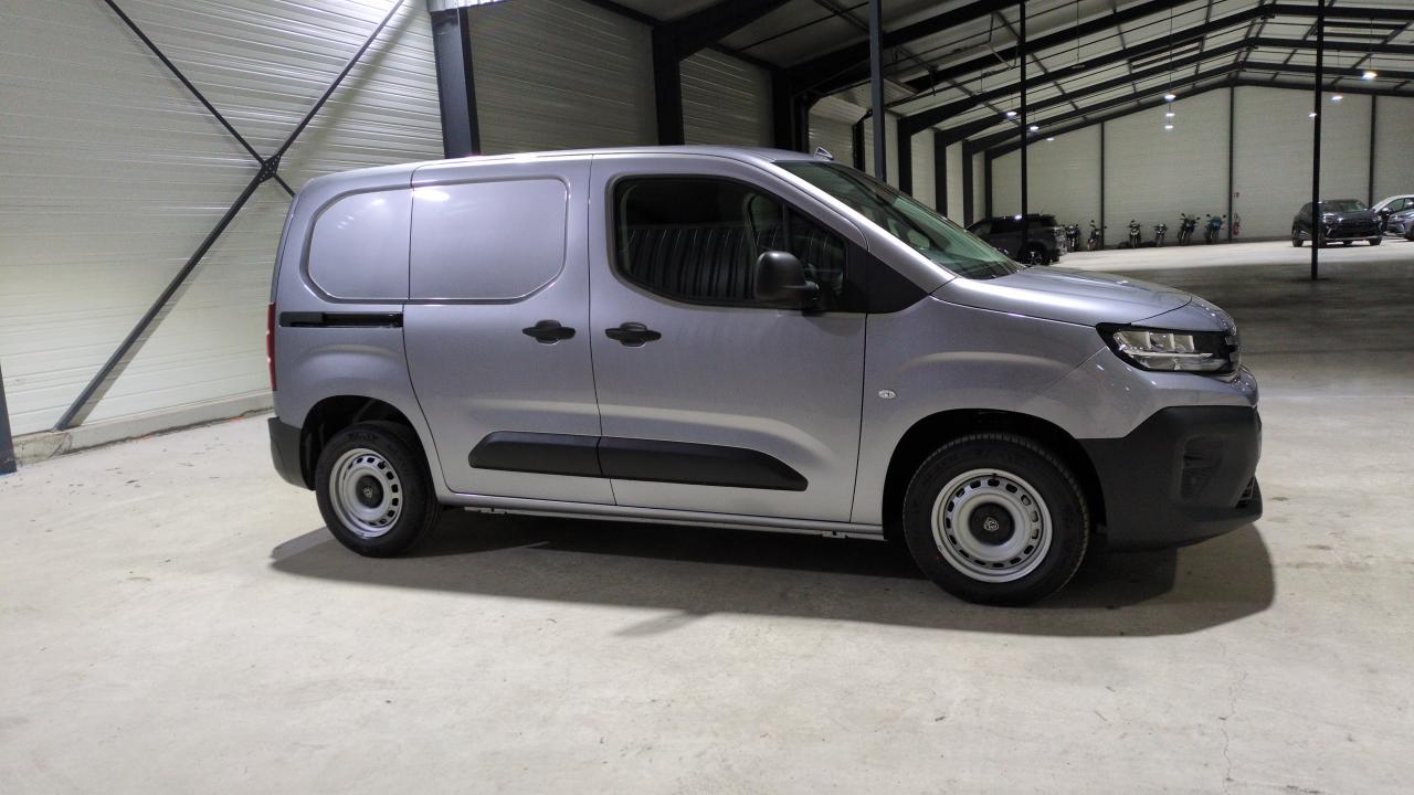 46745_p28 - PEUGEOT - PARTNER - 2025 - photo 1