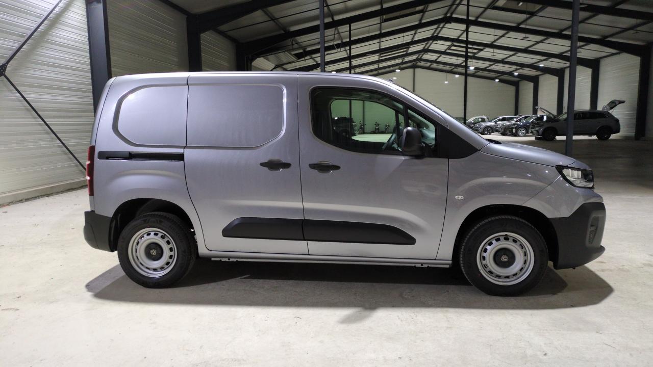 46745_p28 - PEUGEOT - PARTNER - 2025 - photo 3