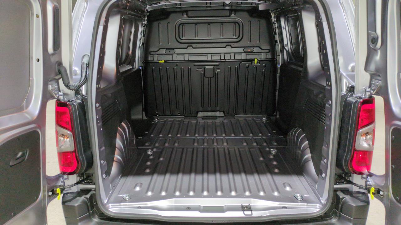 46745_p28 - PEUGEOT - PARTNER - 2025 - photo 5