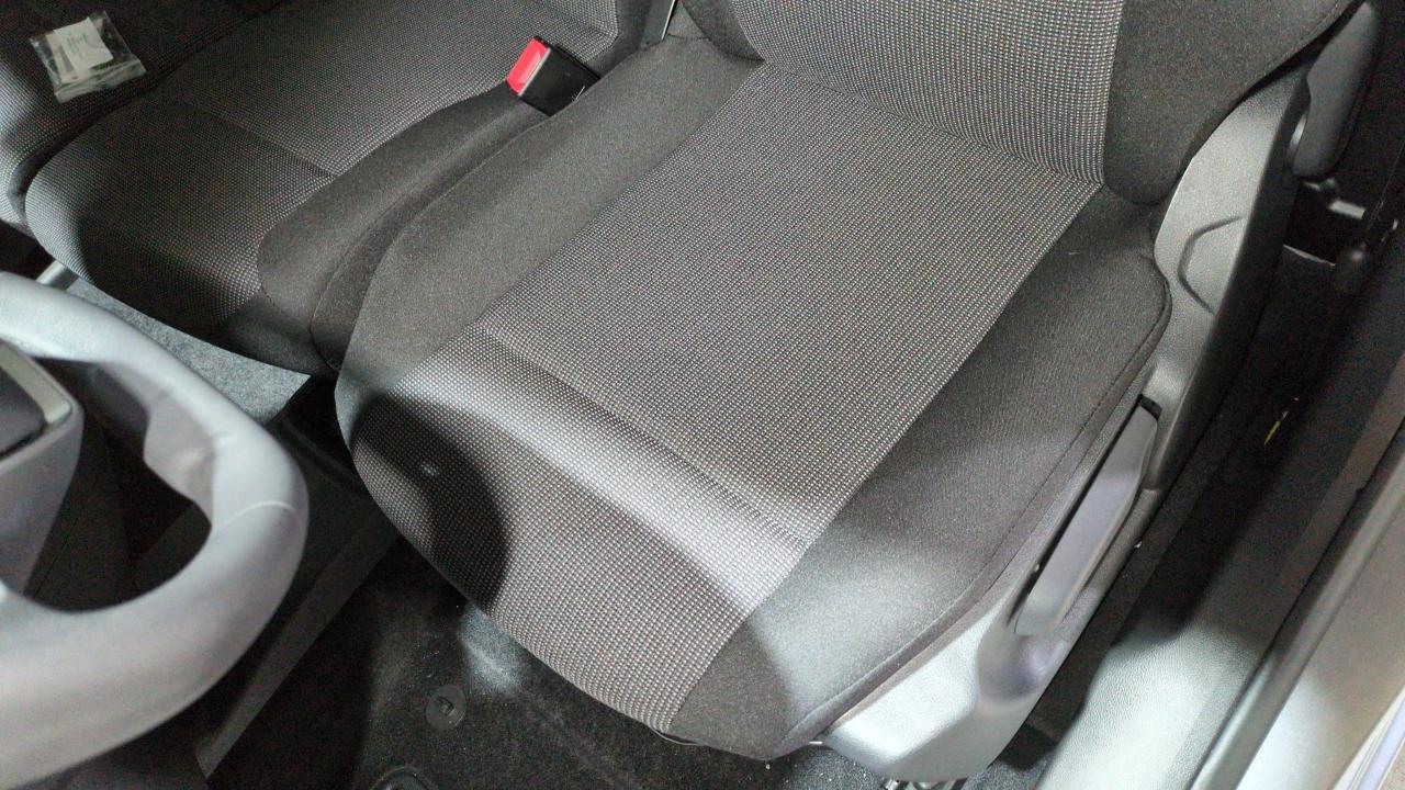 46745_p28 - PEUGEOT - PARTNER - 2025 - photo 9