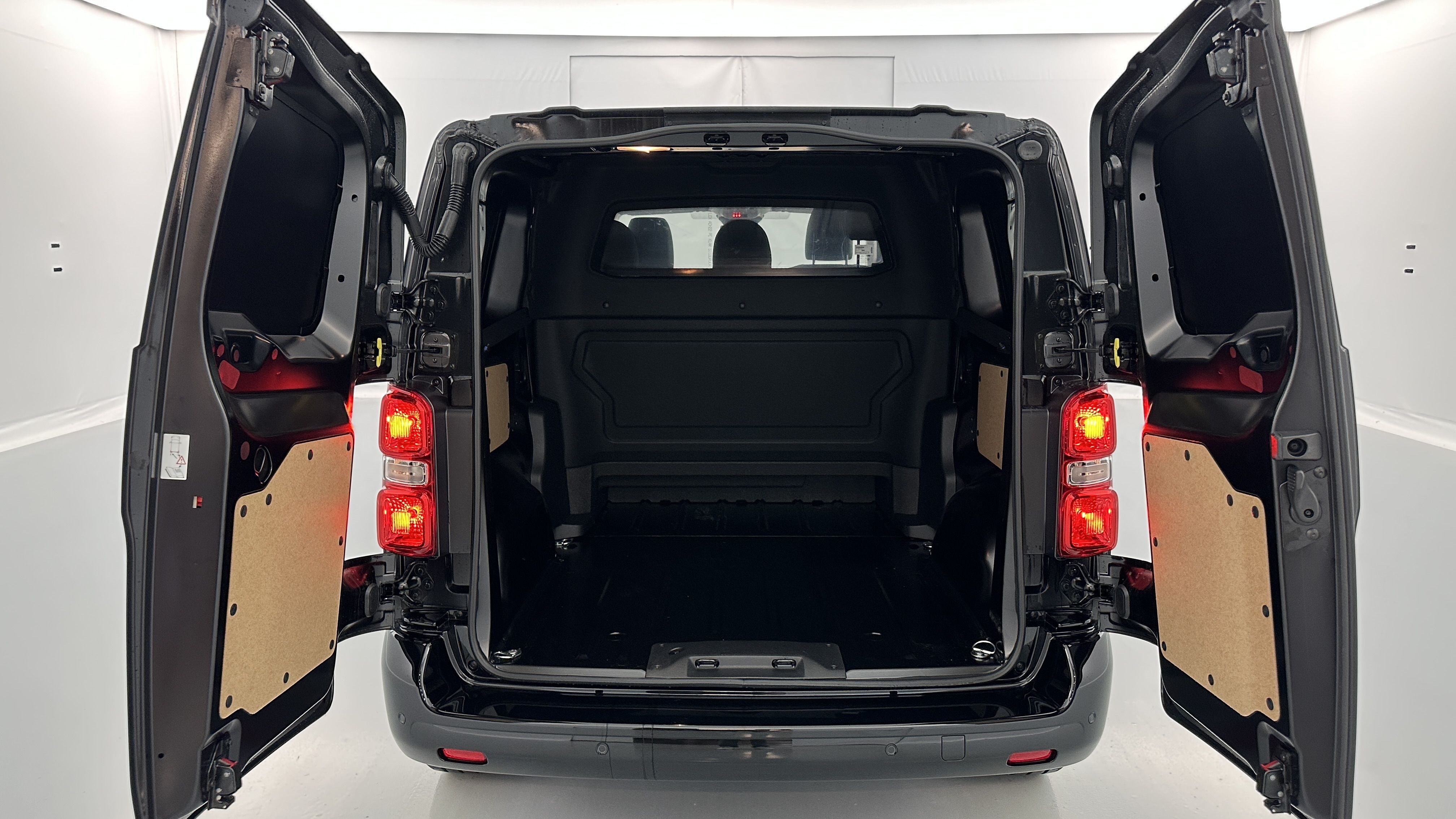 GLI00010576_p53 - PEUGEOT - EXPERT CA - 2025 - photo 9