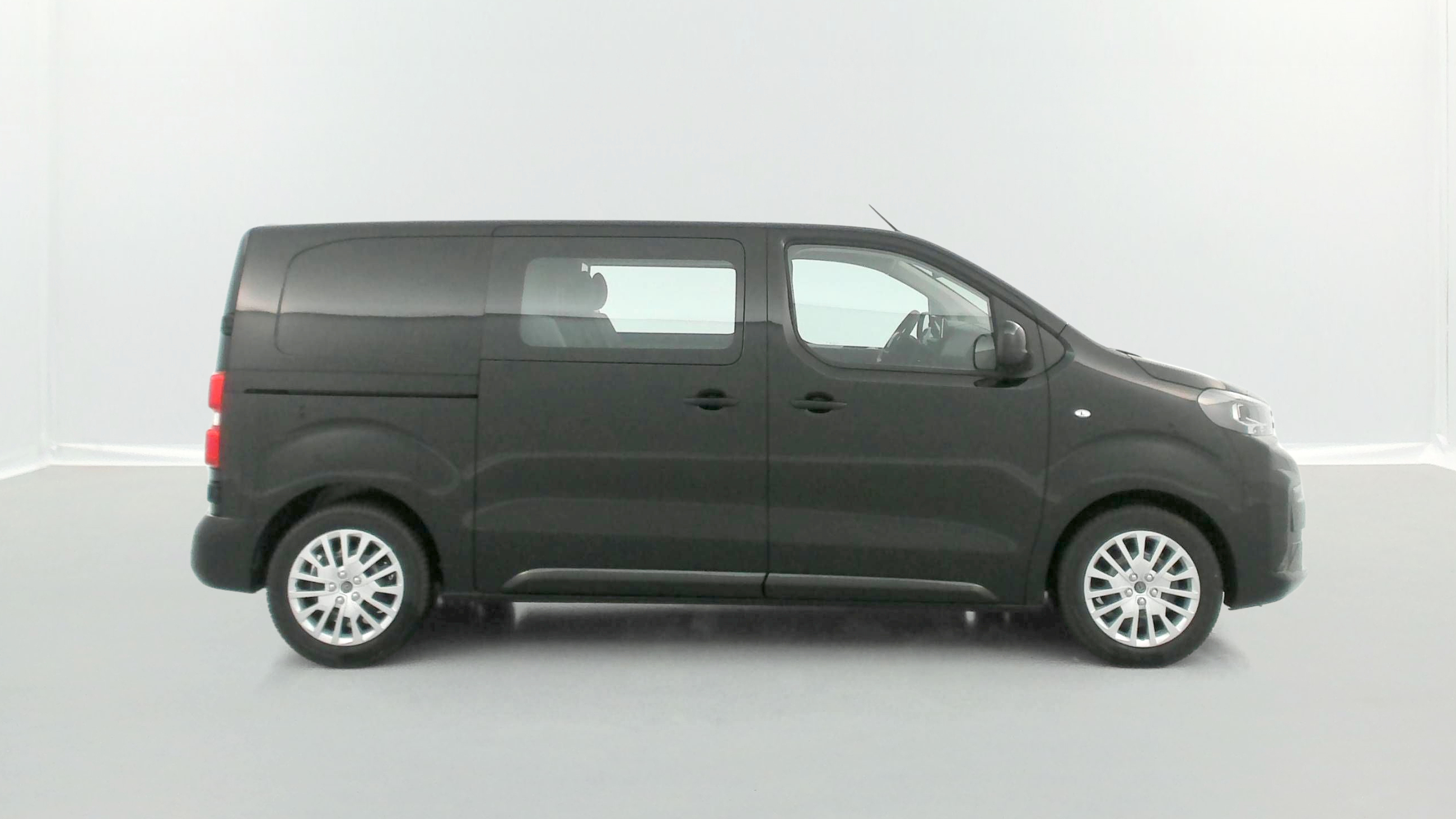 GLI00010576_p53 - PEUGEOT - EXPERT CA - 2025 - photo 19