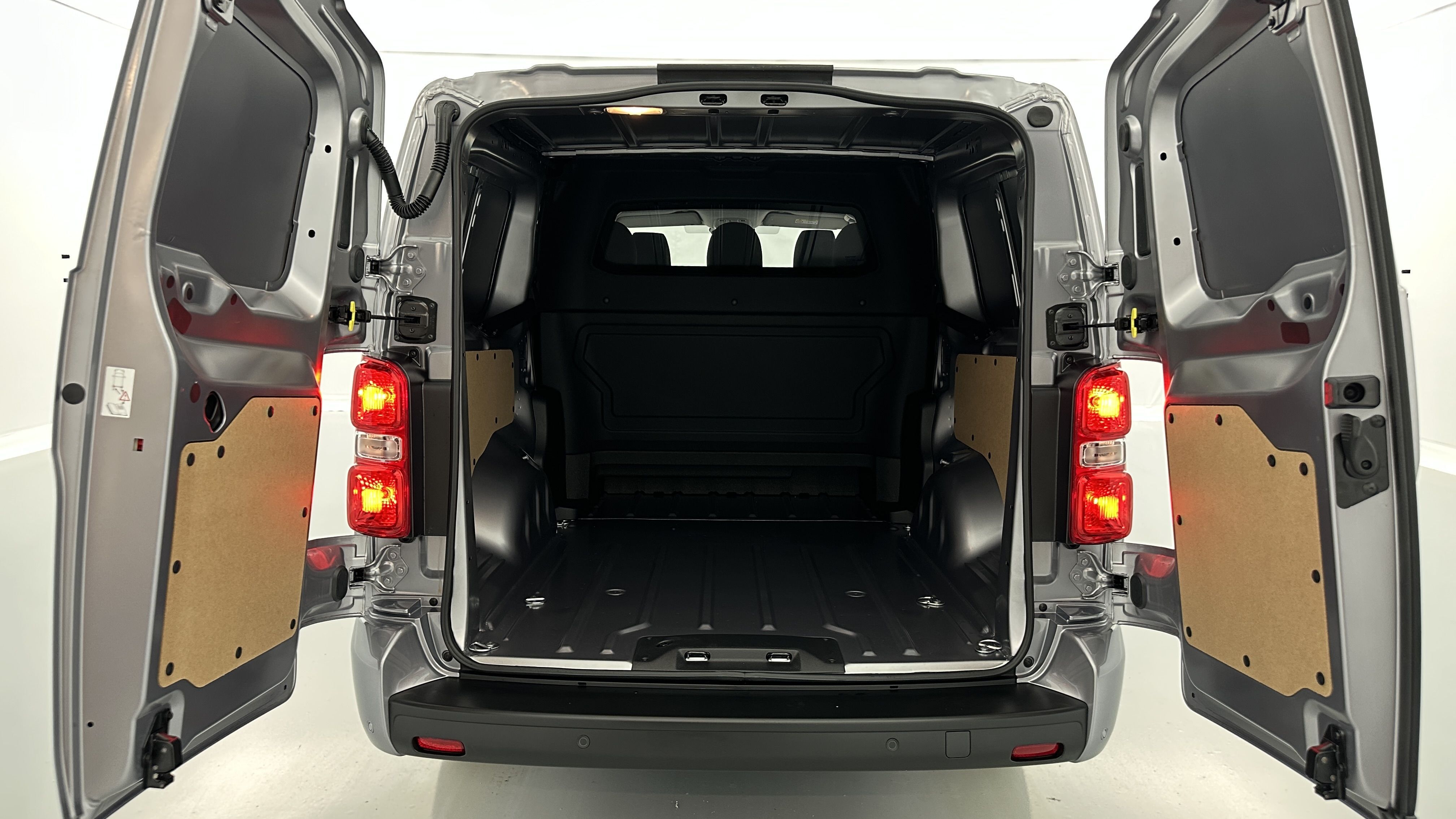 GLI00010623_p53 - PEUGEOT - EXPERT CA - 2025 - photo 9