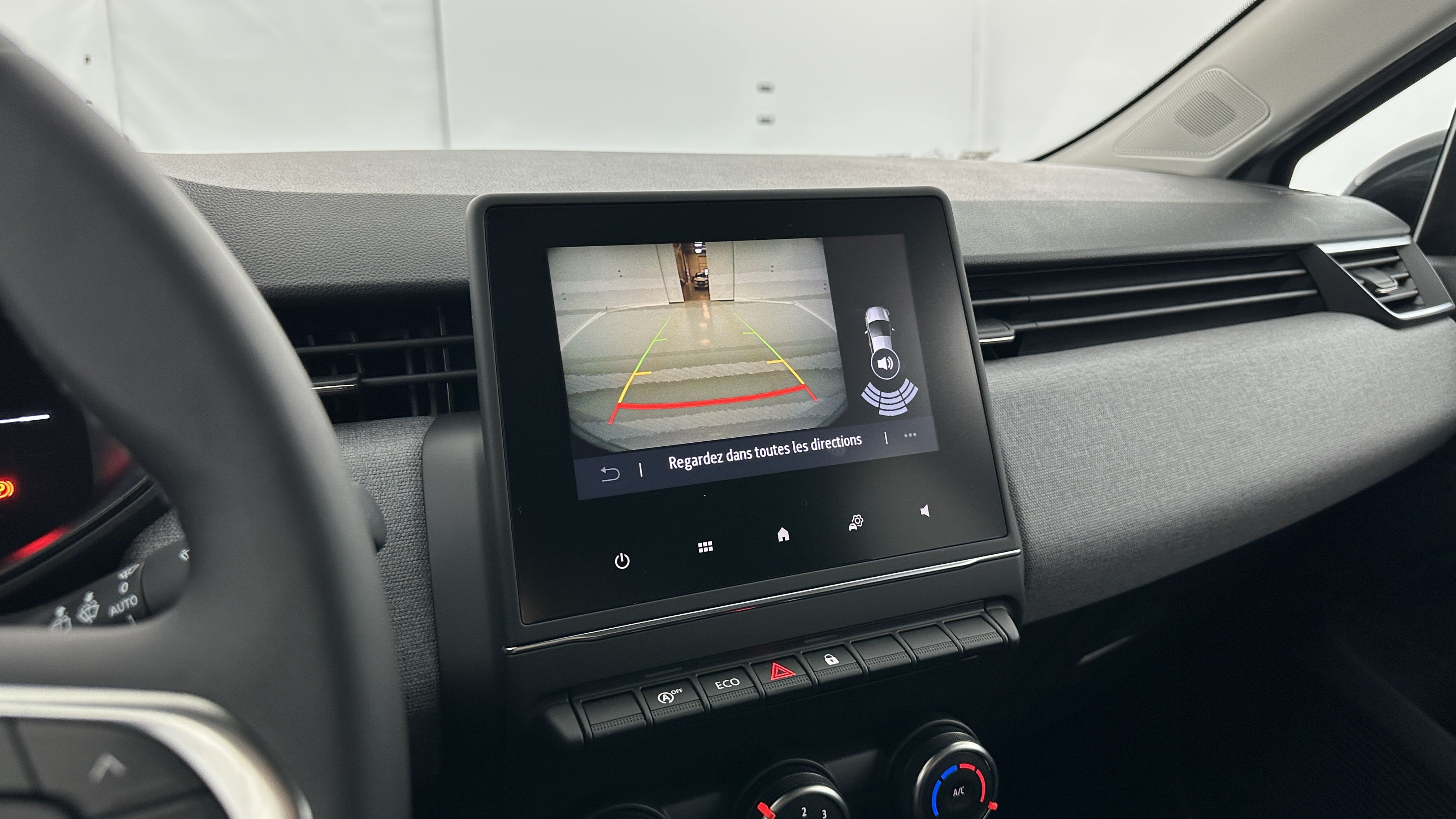 GLI00010434_p53 - RENAULT - CLIO - 2025 - photo 18