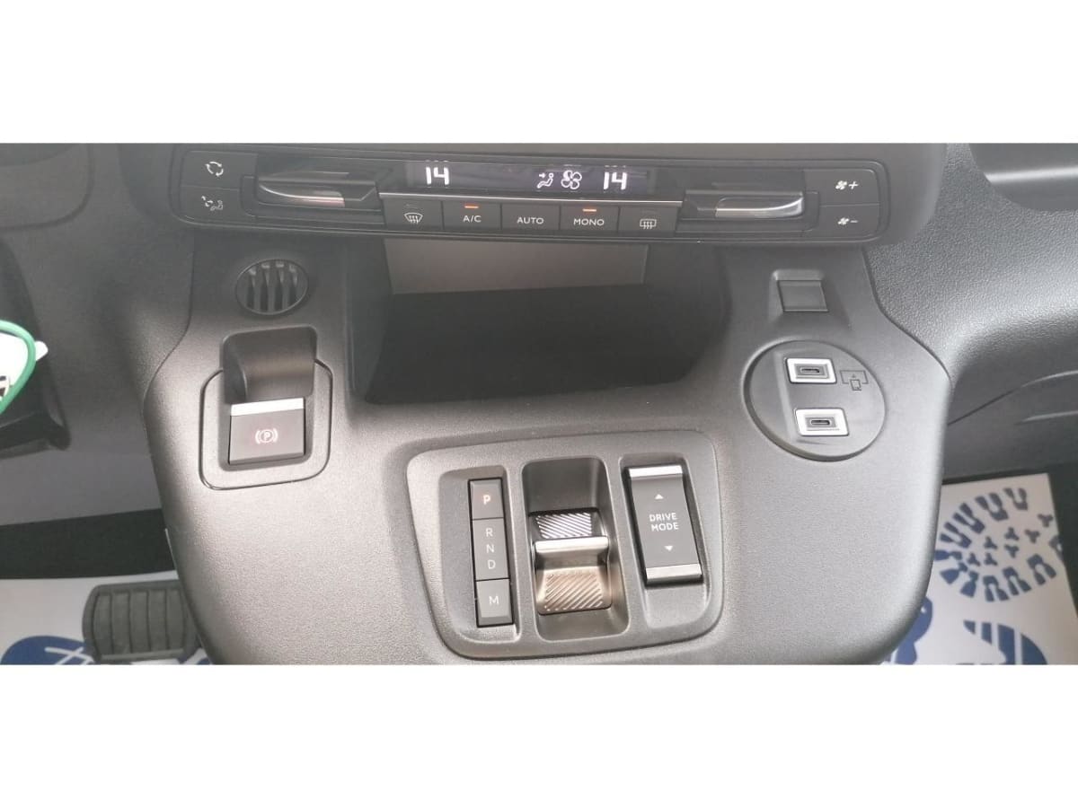 373165_p2 - CITROEN - BERLINGO - 2025 - photo 9