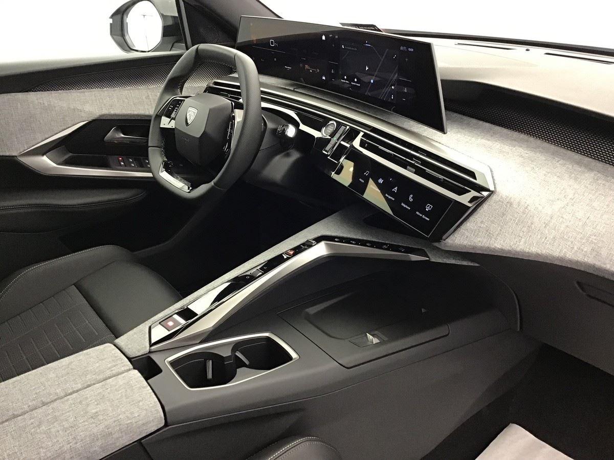 372285_p2 - PEUGEOT - 3008 - 2026 - photo 8