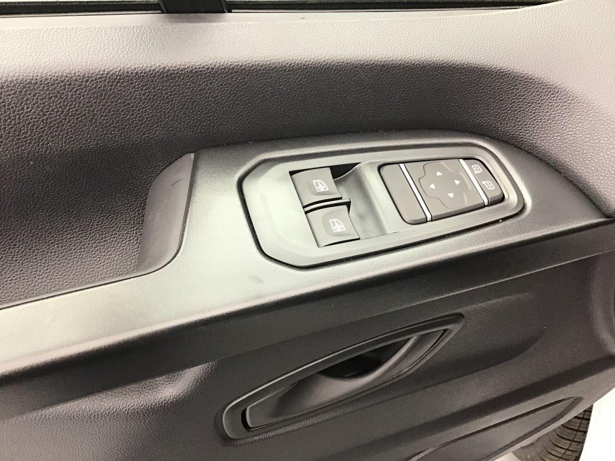 372247_p2 - RENAULT - TRAFIC - 2026 - photo 9