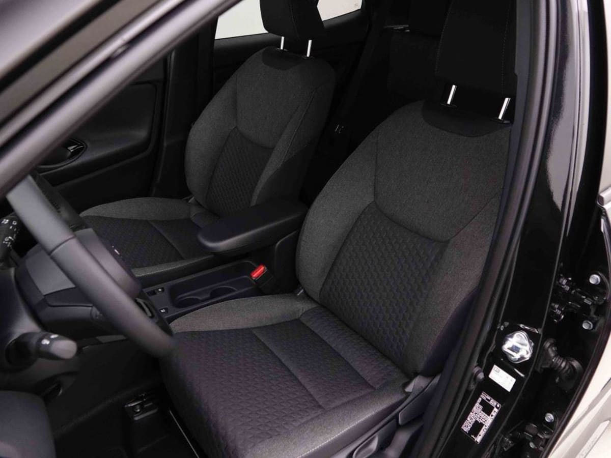 372154_p2 - TOYOTA - YARIS CROSS - 2026 - photo 7