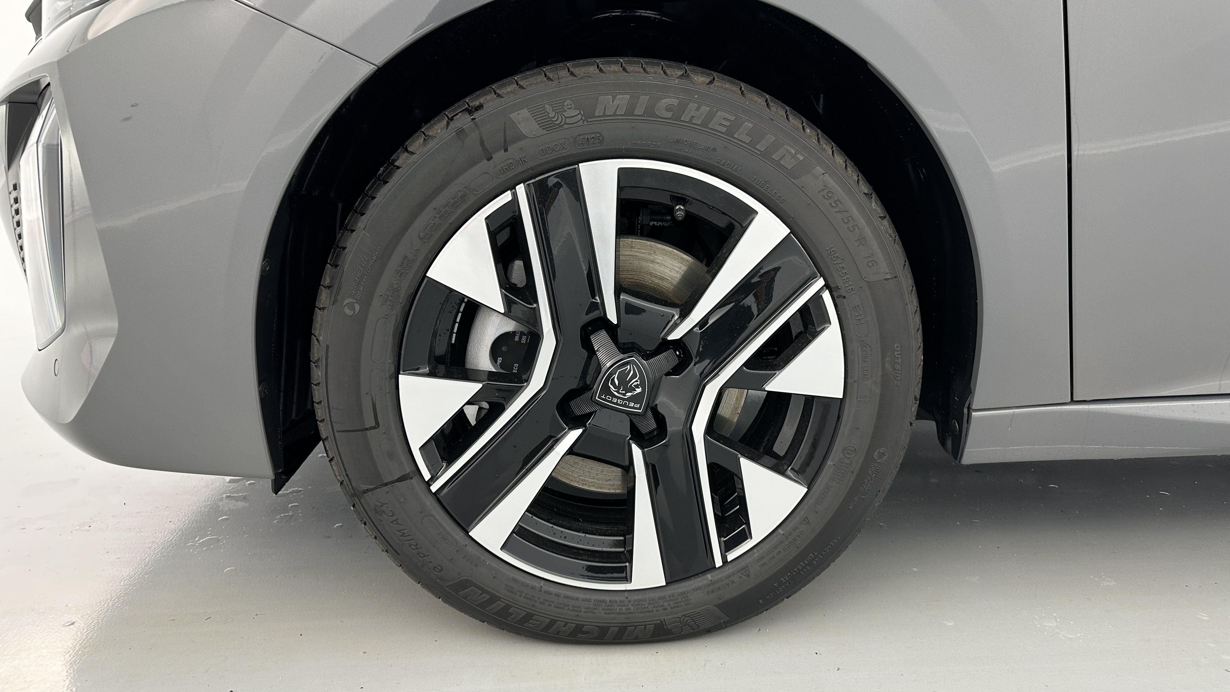 GLI00009517_p53 - PEUGEOT - 208 - 2025 - photo 11