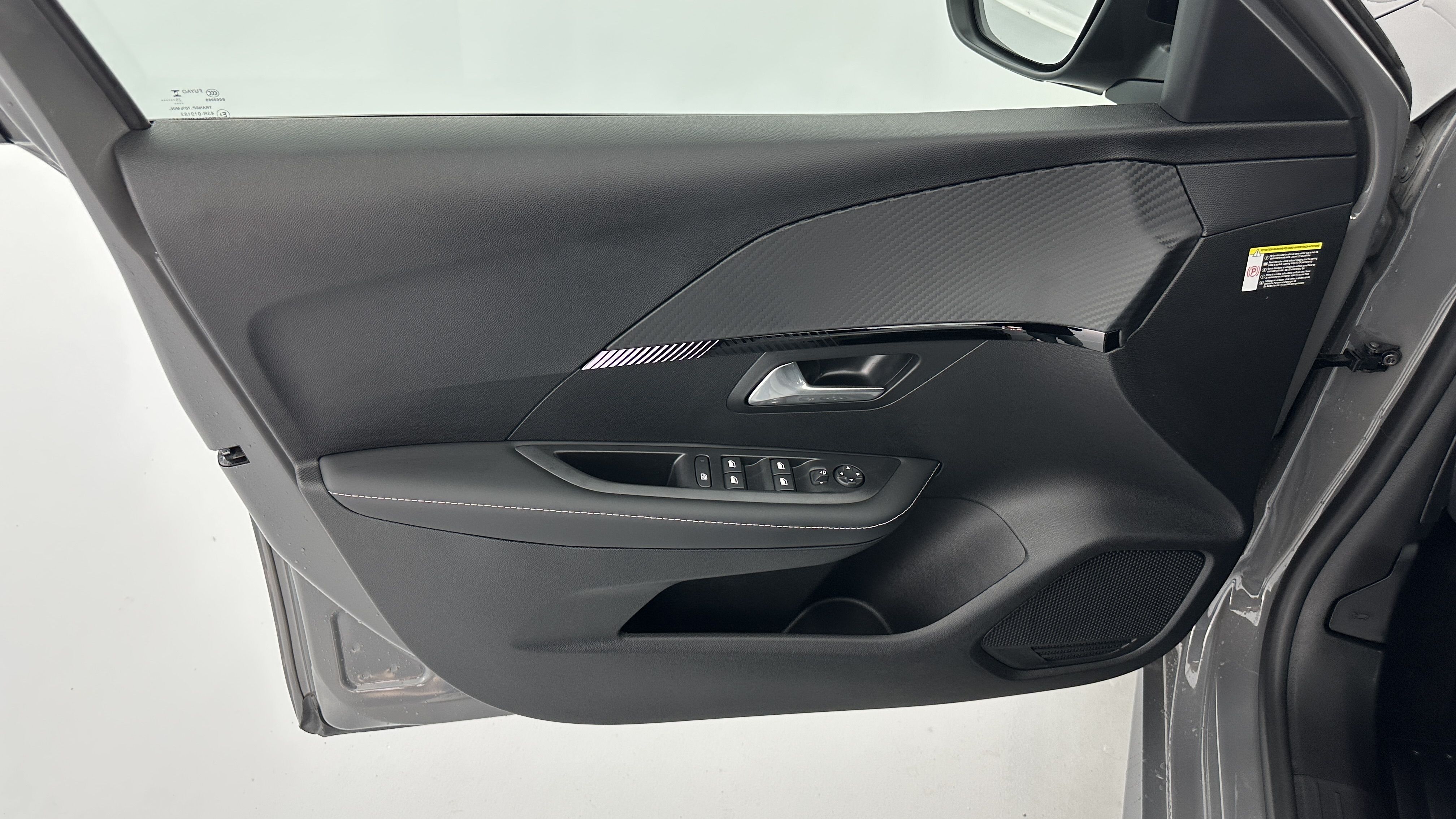 GLI00009517_p53 - PEUGEOT - 208 - 2025 - photo 12