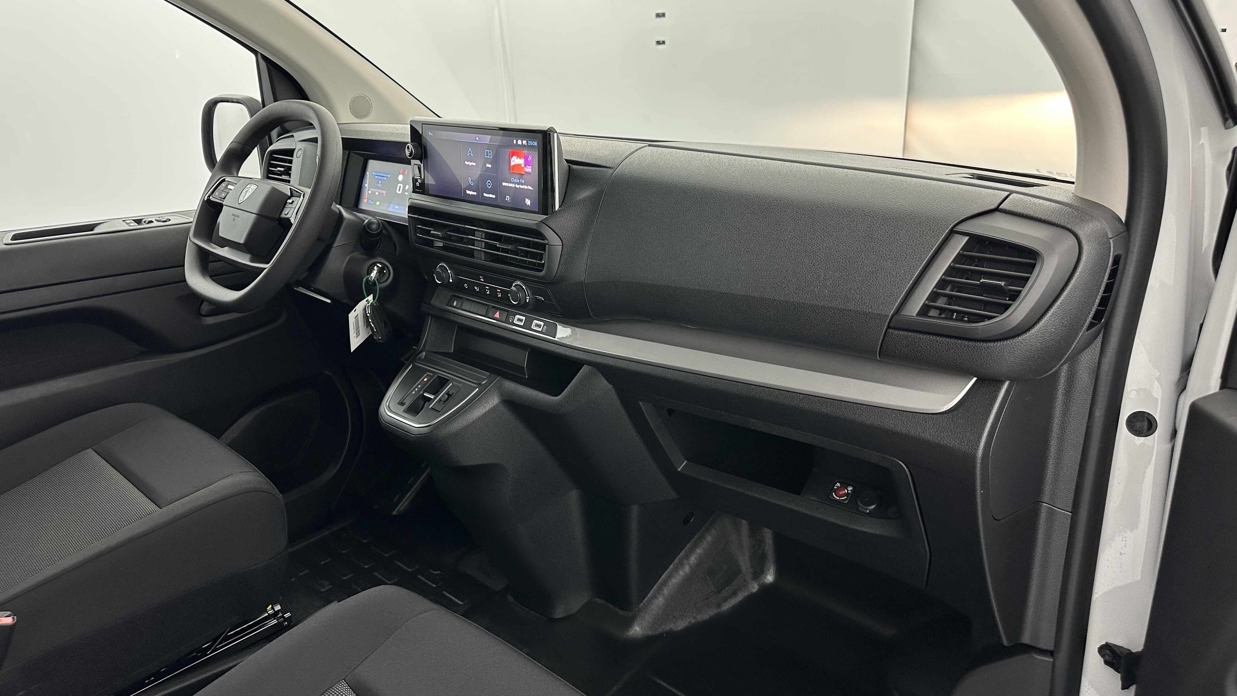 GLI00010637_p53 - PEUGEOT - EXPERT CA - 2025 - photo 7