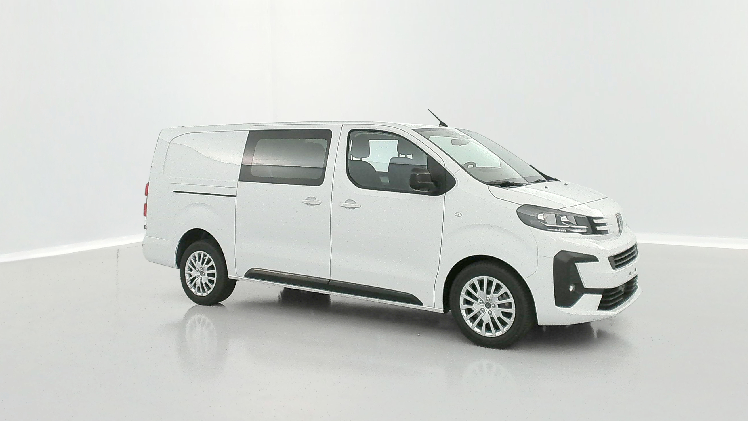 GLI00010637_p53 - PEUGEOT - EXPERT CA - 2025 - photo 23