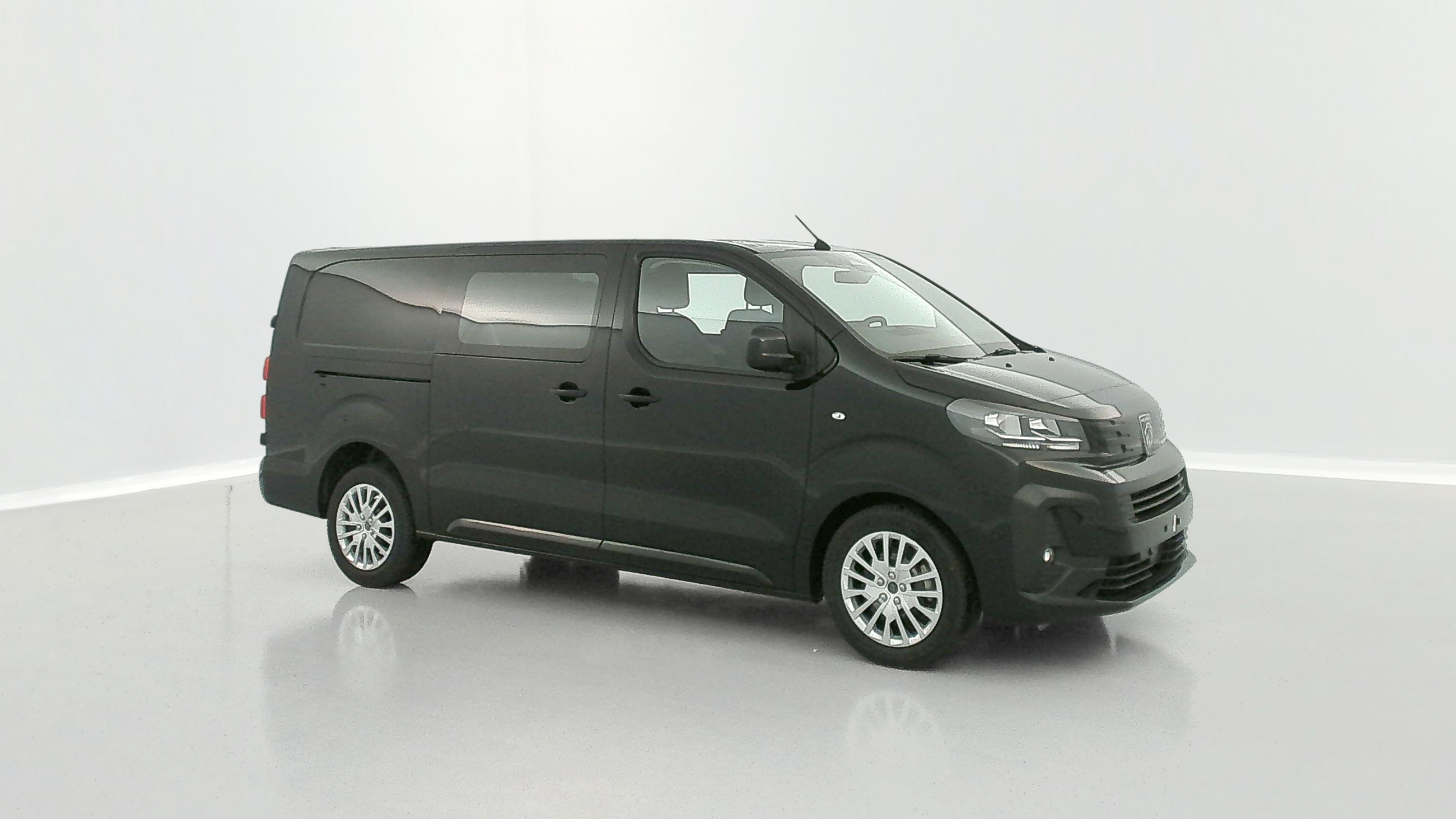 GLI00010632_p53 - PEUGEOT - EXPERT CA - 2025 - photo 23