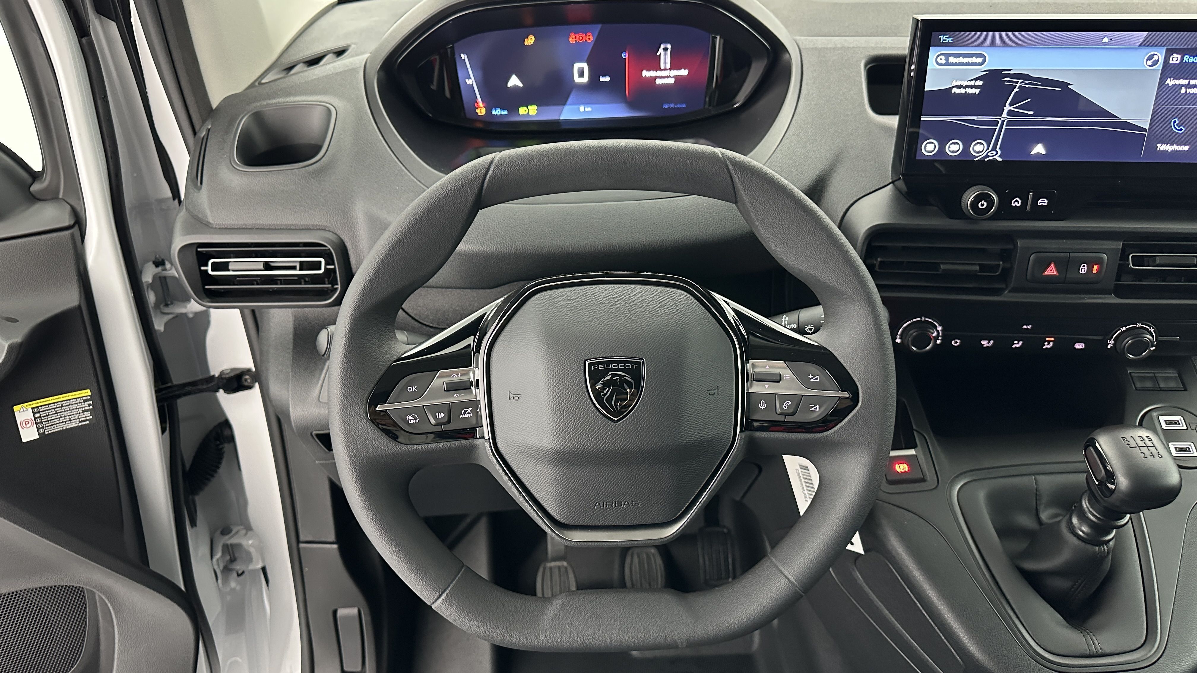 GLI00015447_p53 - PEUGEOT - PARTNER - 2025 - photo 12