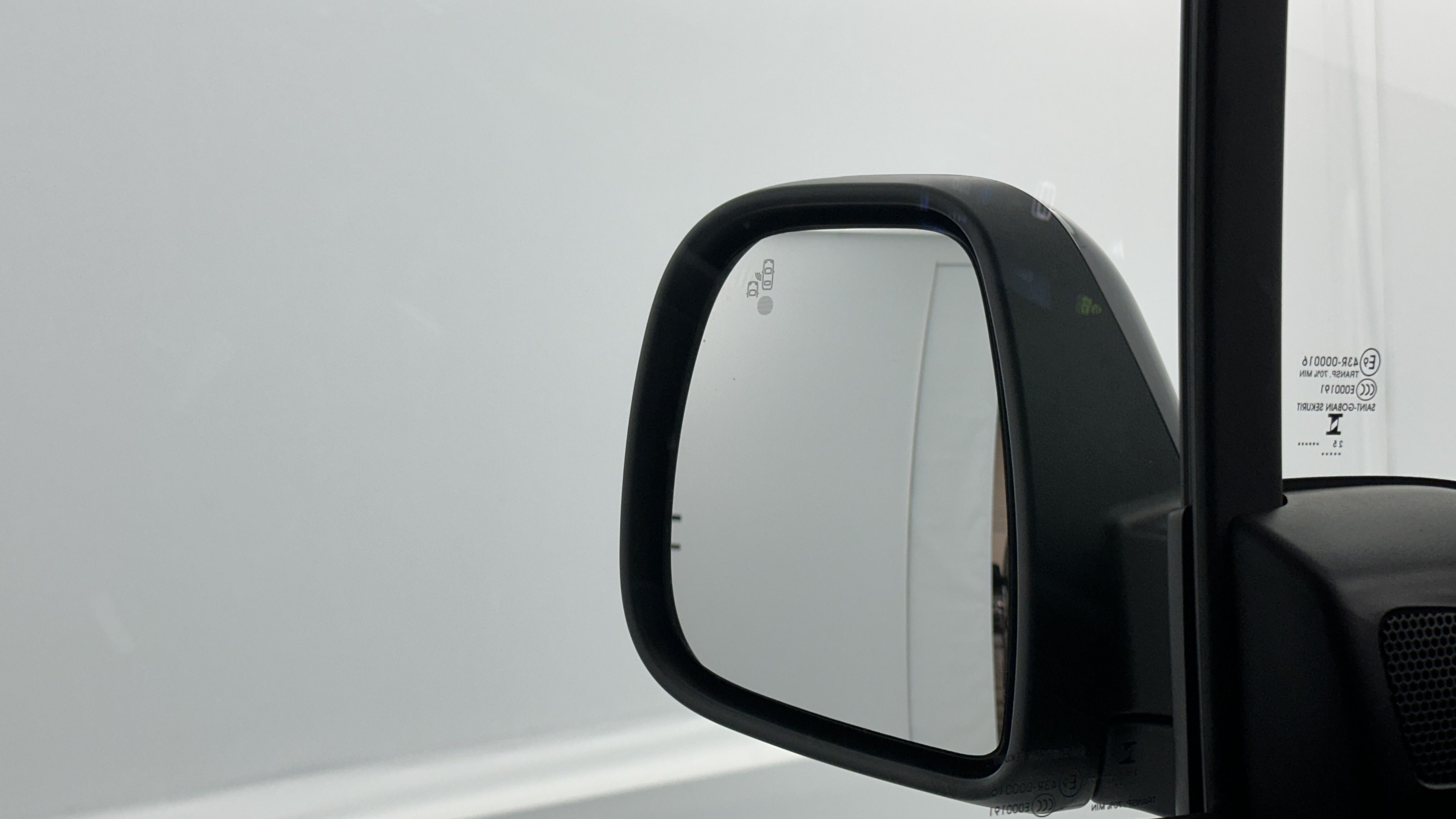 GLI00015447_p53 - PEUGEOT - PARTNER - 2025 - photo 20