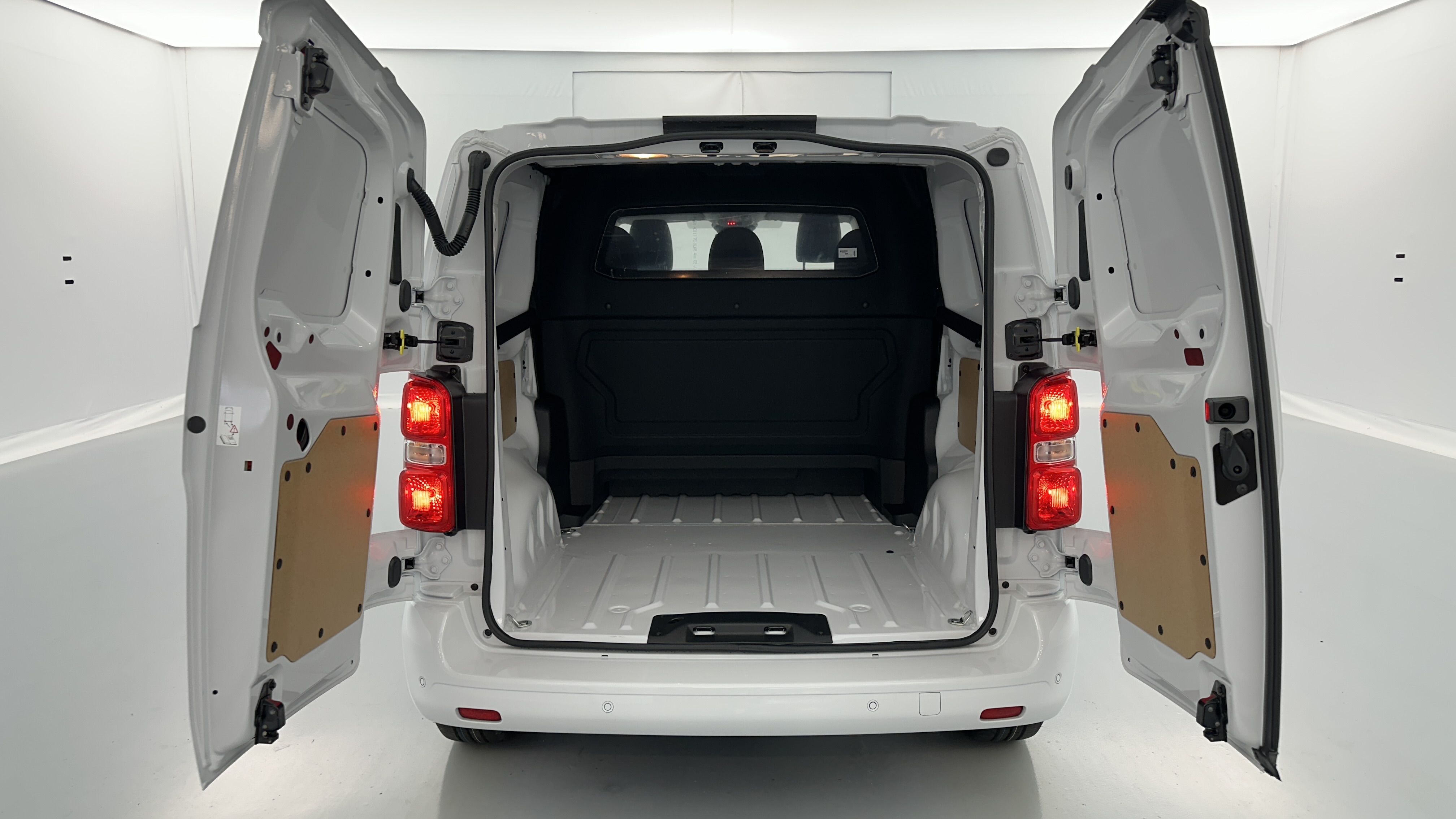 GLI00010699_p53 - PEUGEOT - EXPERT CA - 2025 - photo 9