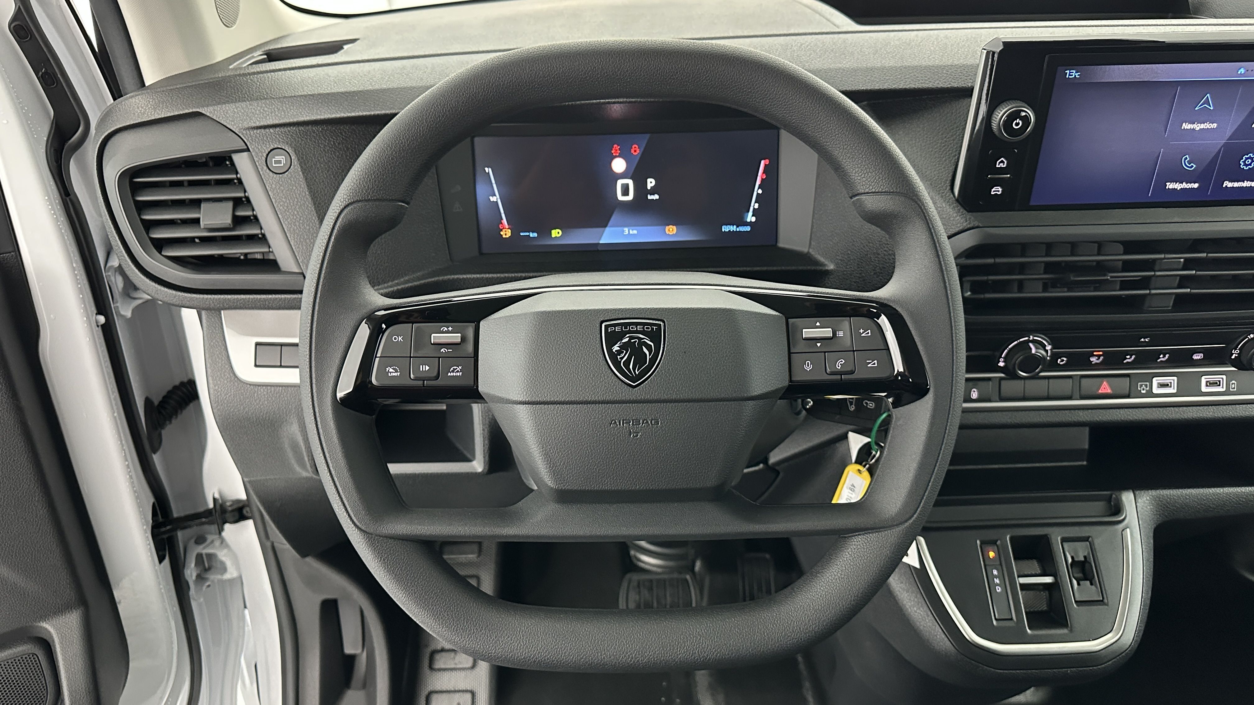 GLI00010699_p53 - PEUGEOT - EXPERT CA - 2025 - photo 11