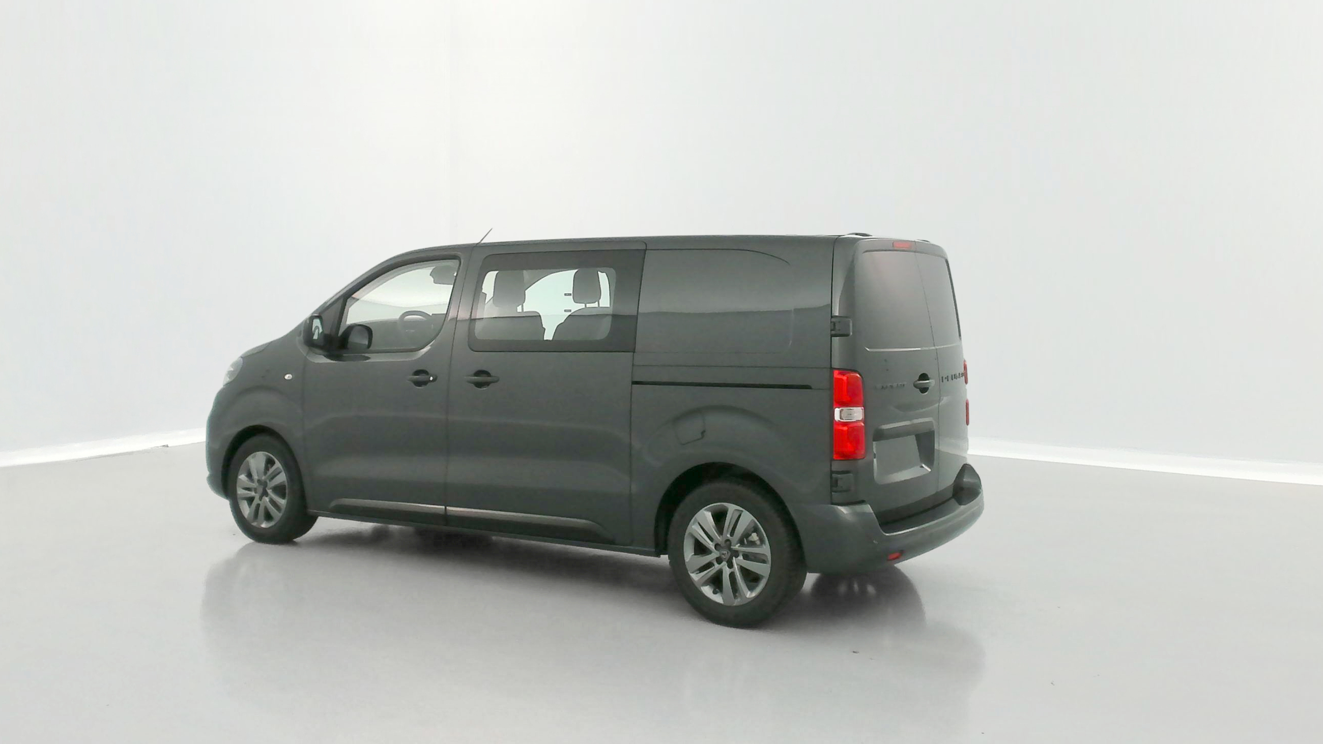 GLI00007636_p53 - PEUGEOT - EXPERT CA - 2025 - photo 24