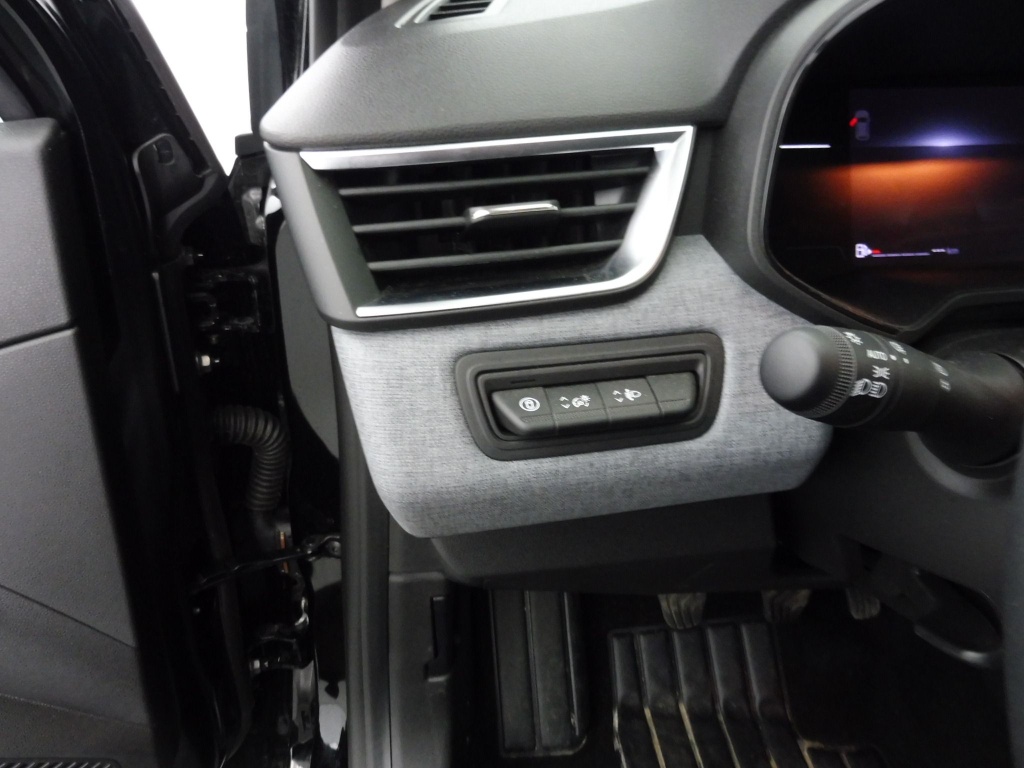 72524_p51 - RENAULT - CLIO - 2025 - photo 7