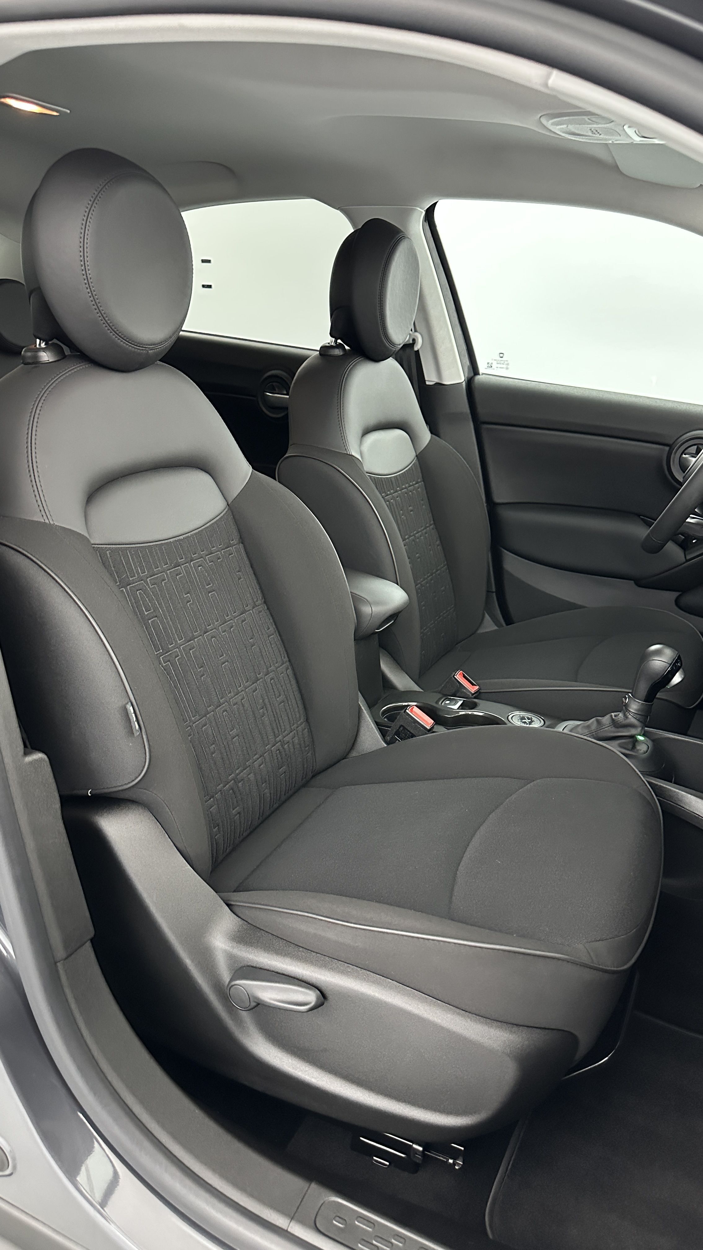 GLI00012223_p53 - FIAT - 500 X - 2023 - photo 17