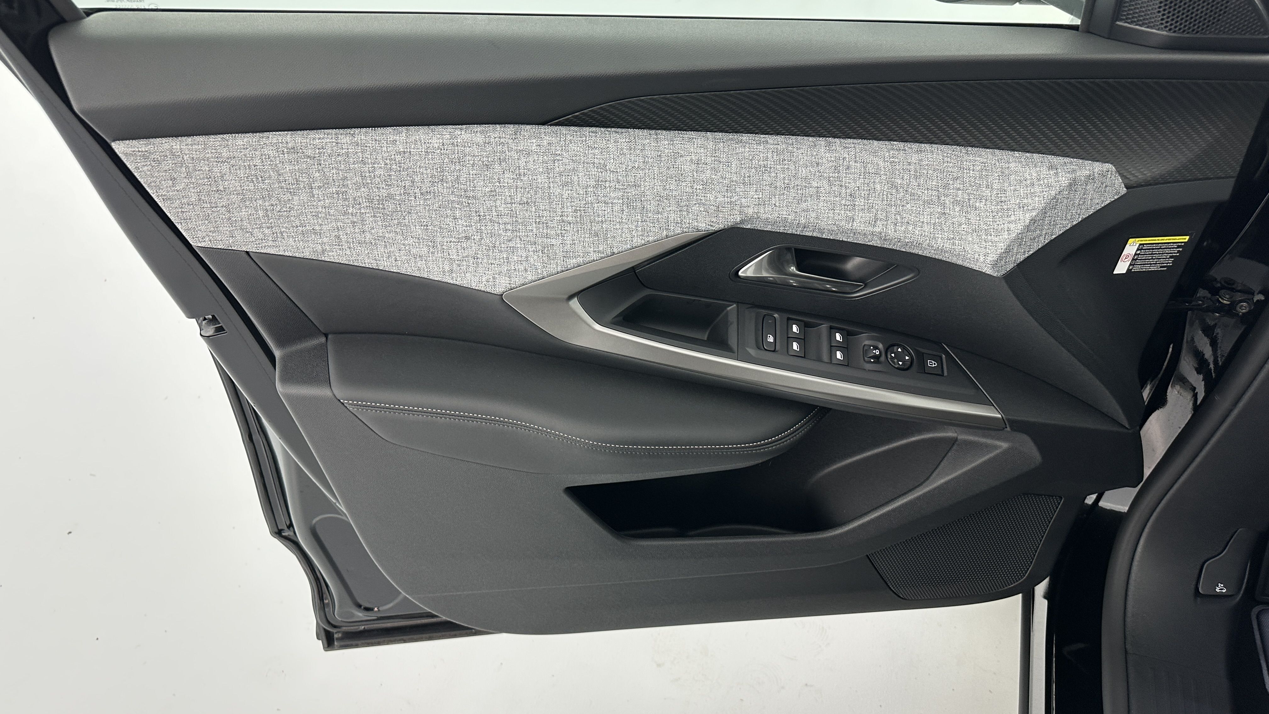 GLI00012563_p53 - PEUGEOT - 3008 - 2025 - photo 13