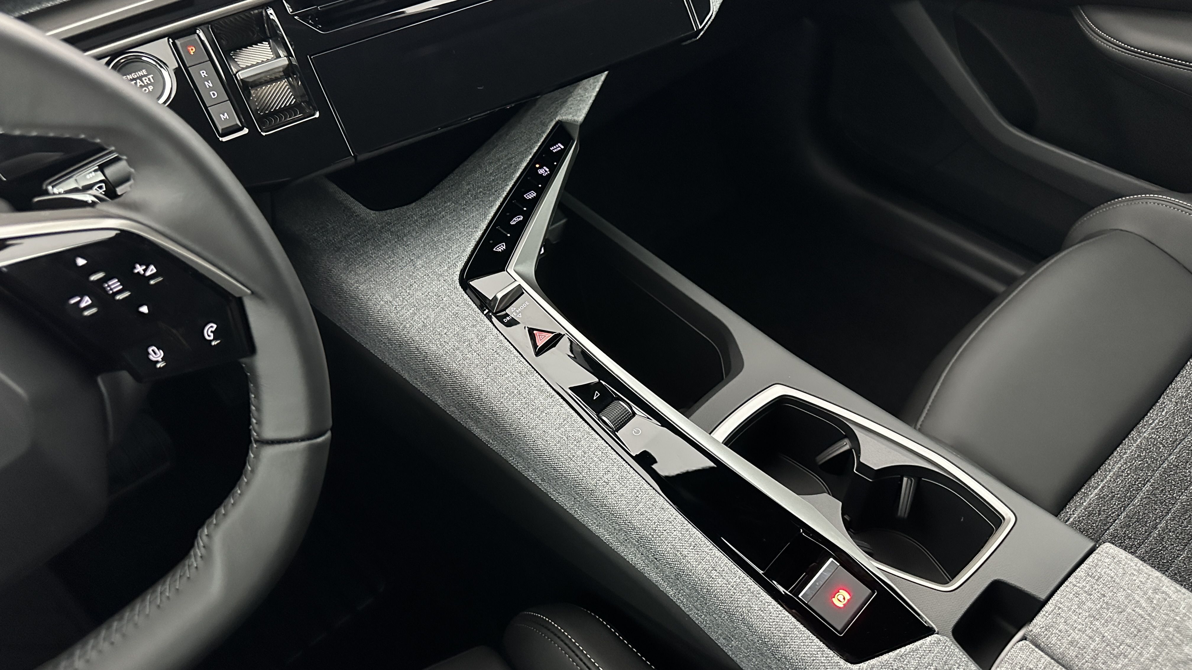 GLI00012563_p53 - PEUGEOT - 3008 - 2025 - photo 17