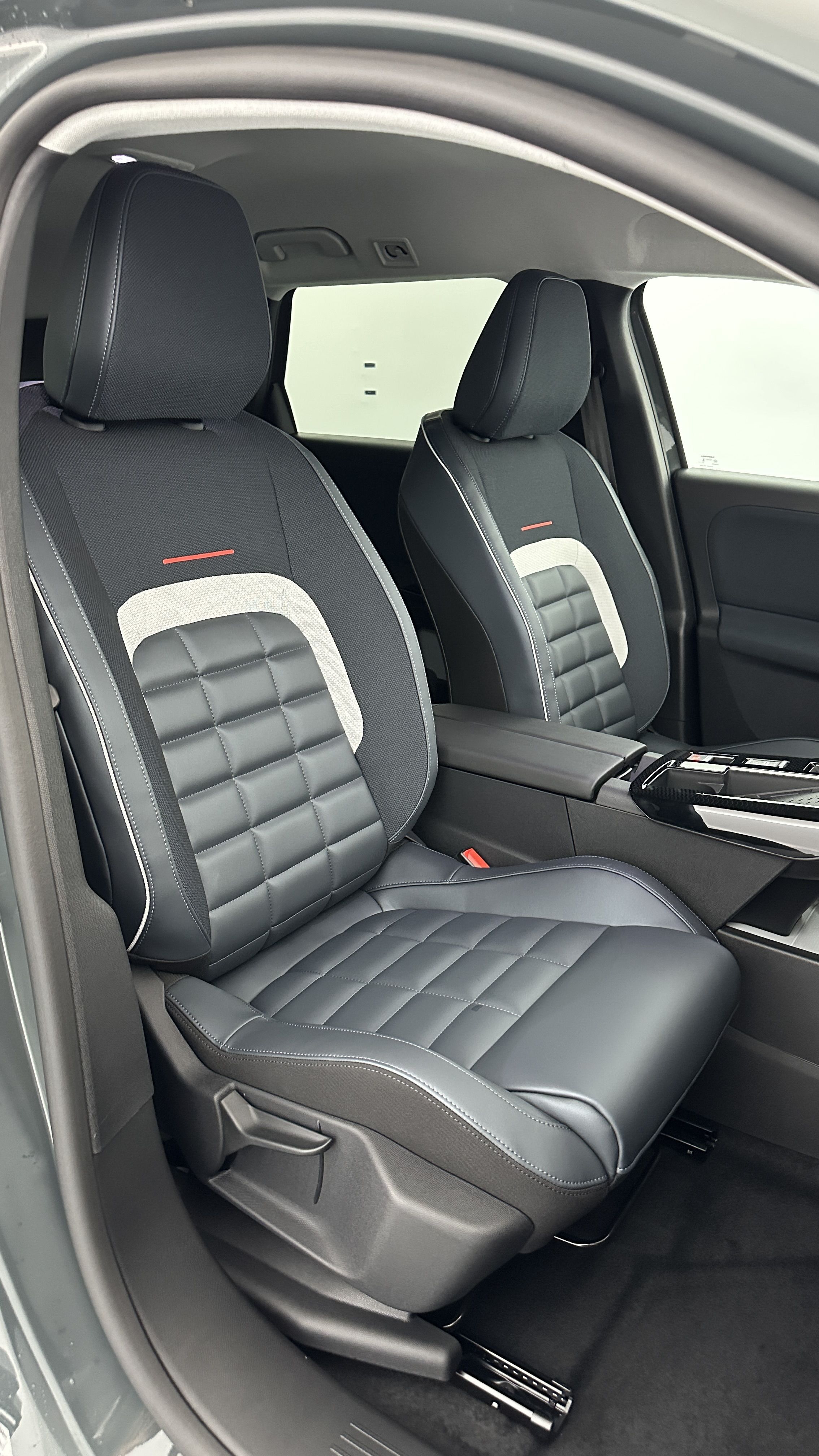 GLI00009953_p53 - CITROEN - C5 AIRCROSS - 2025 - photo 18