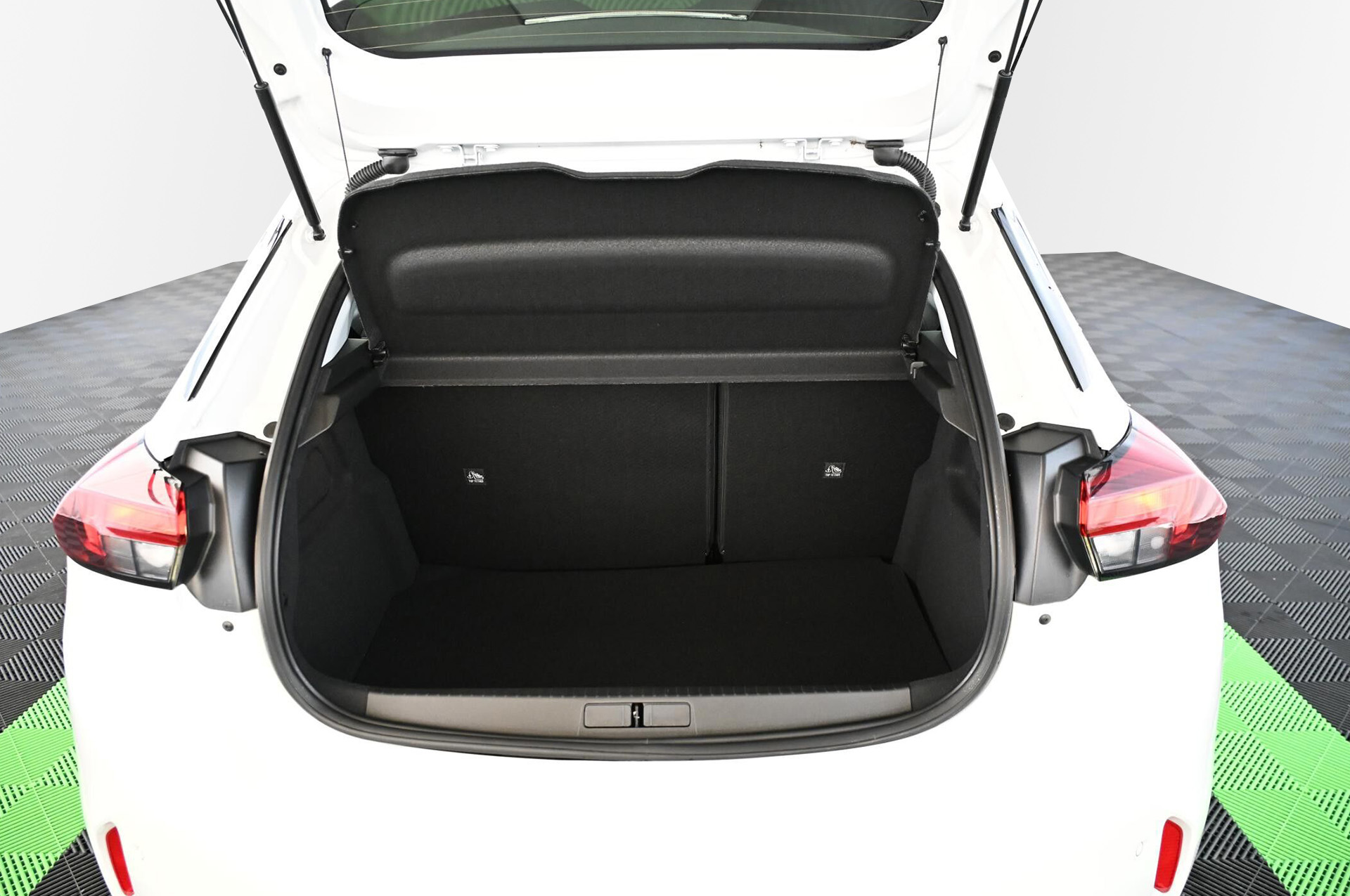 19031_p35 - OPEL - CORSA - 2023 - photo 35