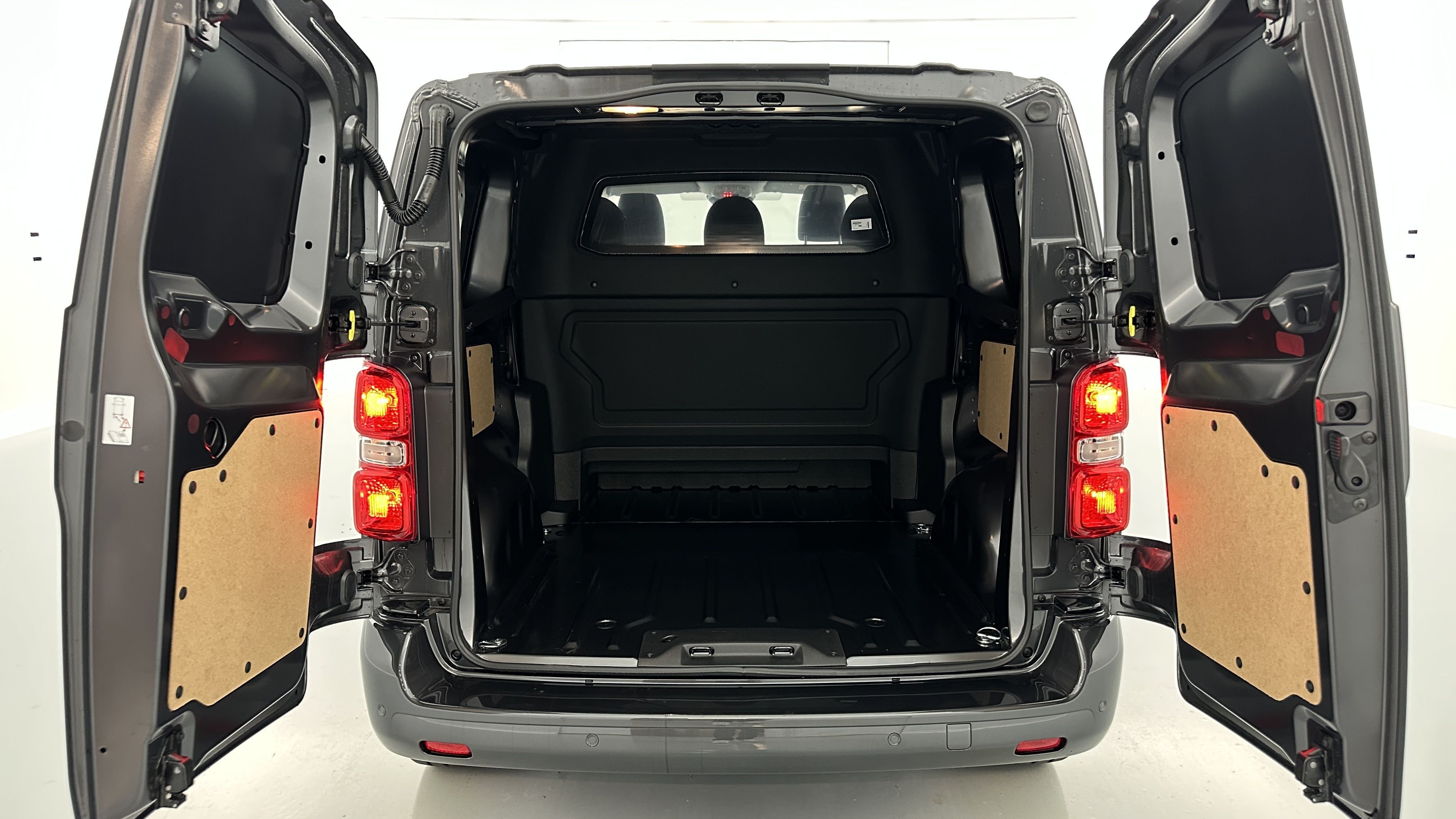 GLI00010252_p53 - PEUGEOT - EXPERT CA - 2025 - photo 9