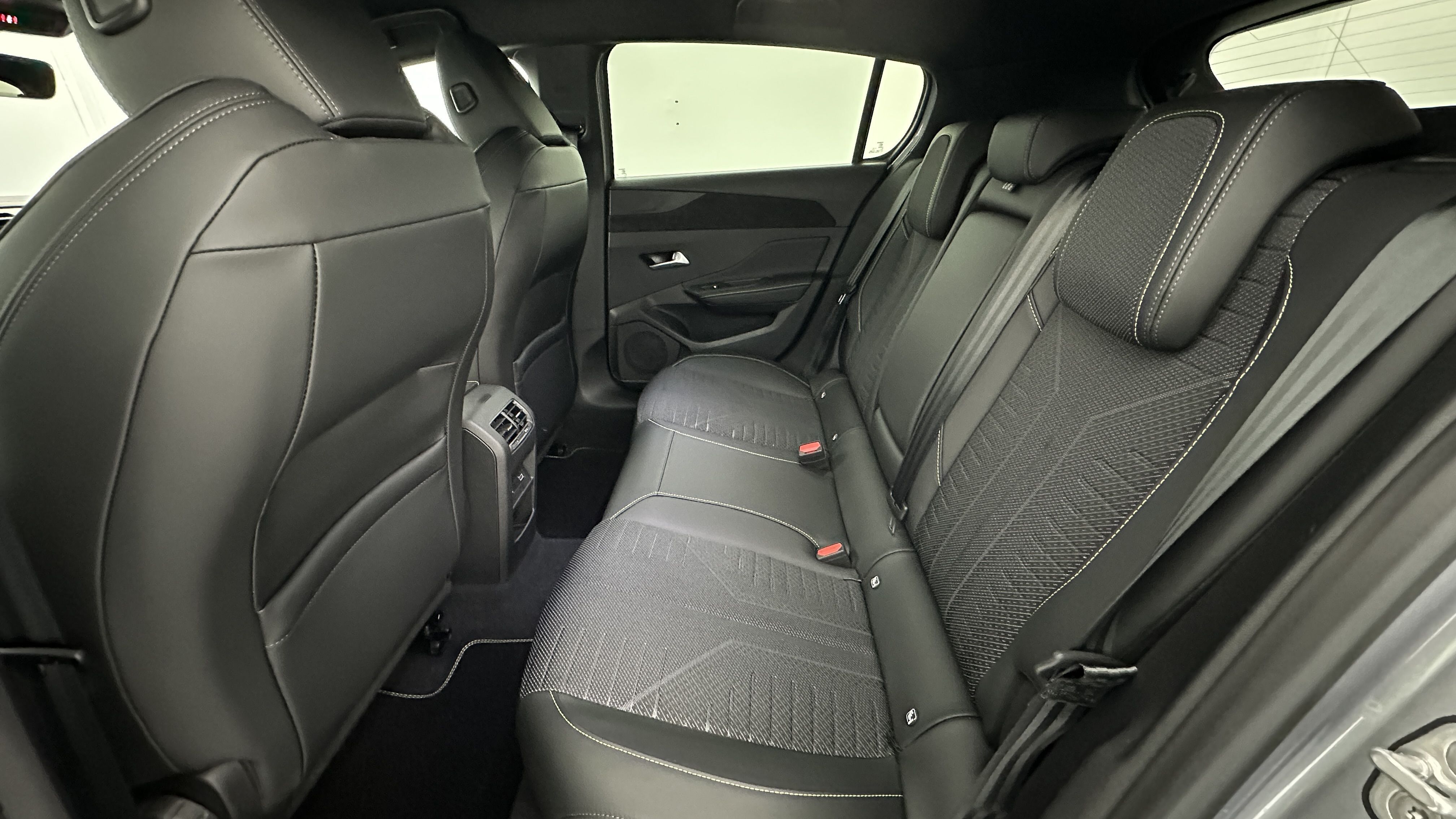 GLI00010341_p53 - PEUGEOT - 308 - 2026 - photo 9