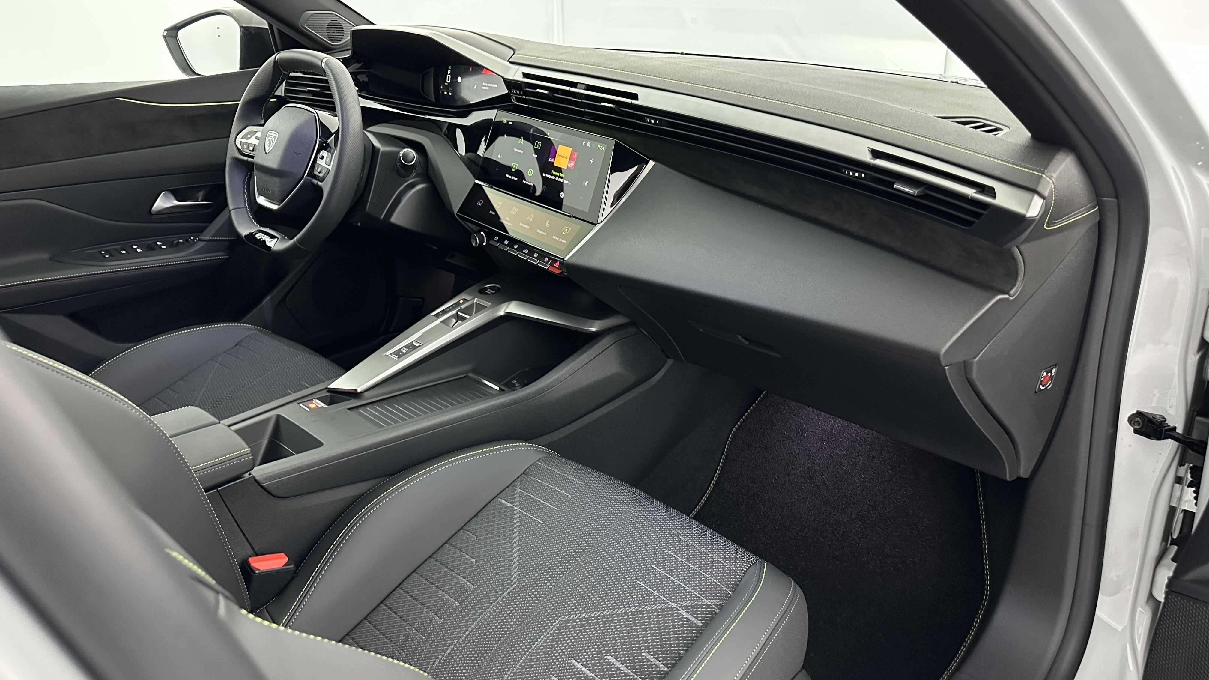 GLI00010339_p53 - PEUGEOT - 308 - 2026 - photo 8