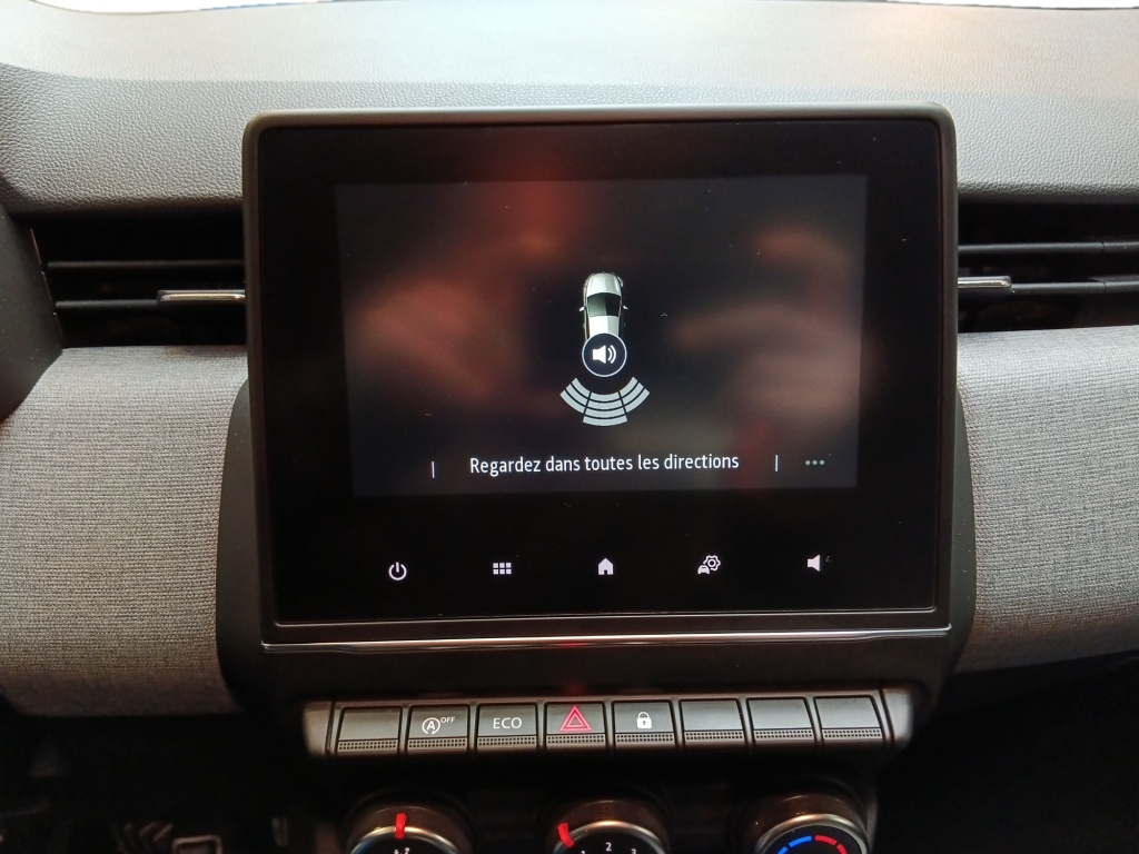 72540_p51 - RENAULT - CLIO - 2025 - photo 18