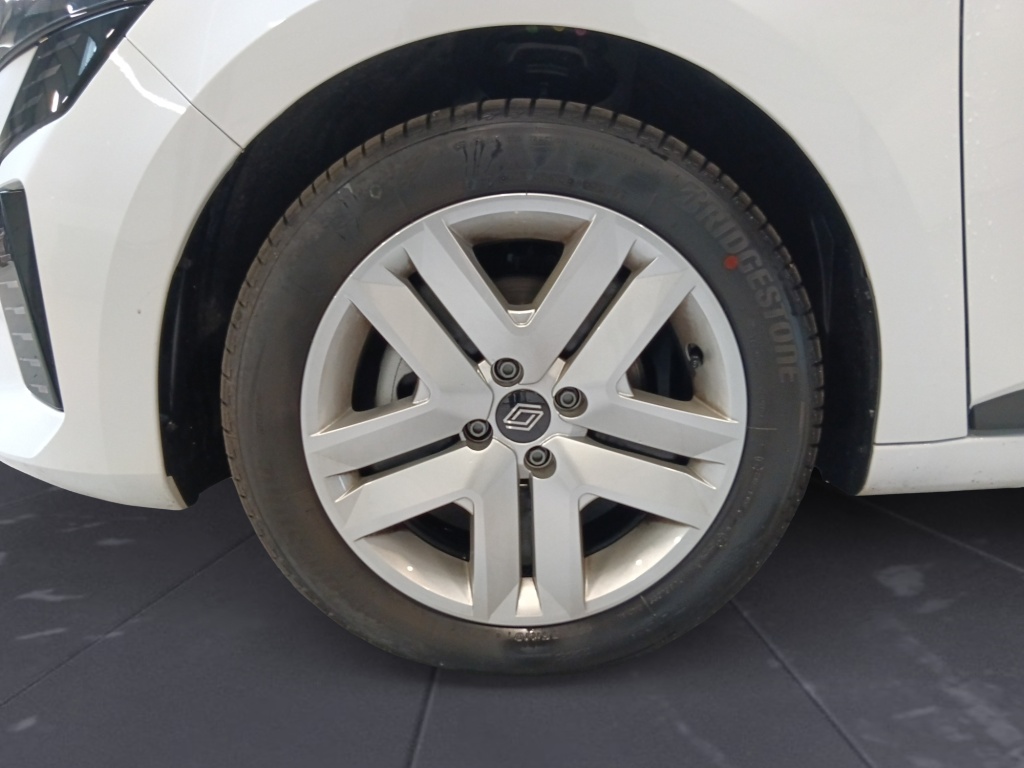 72540_p51 - RENAULT - CLIO - 2025 - photo 9