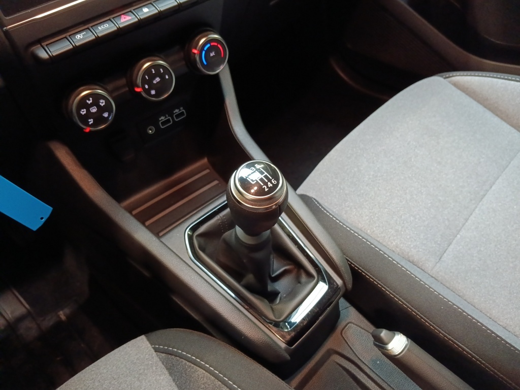 72556_p51 - RENAULT - CLIO - 2025 - photo 15