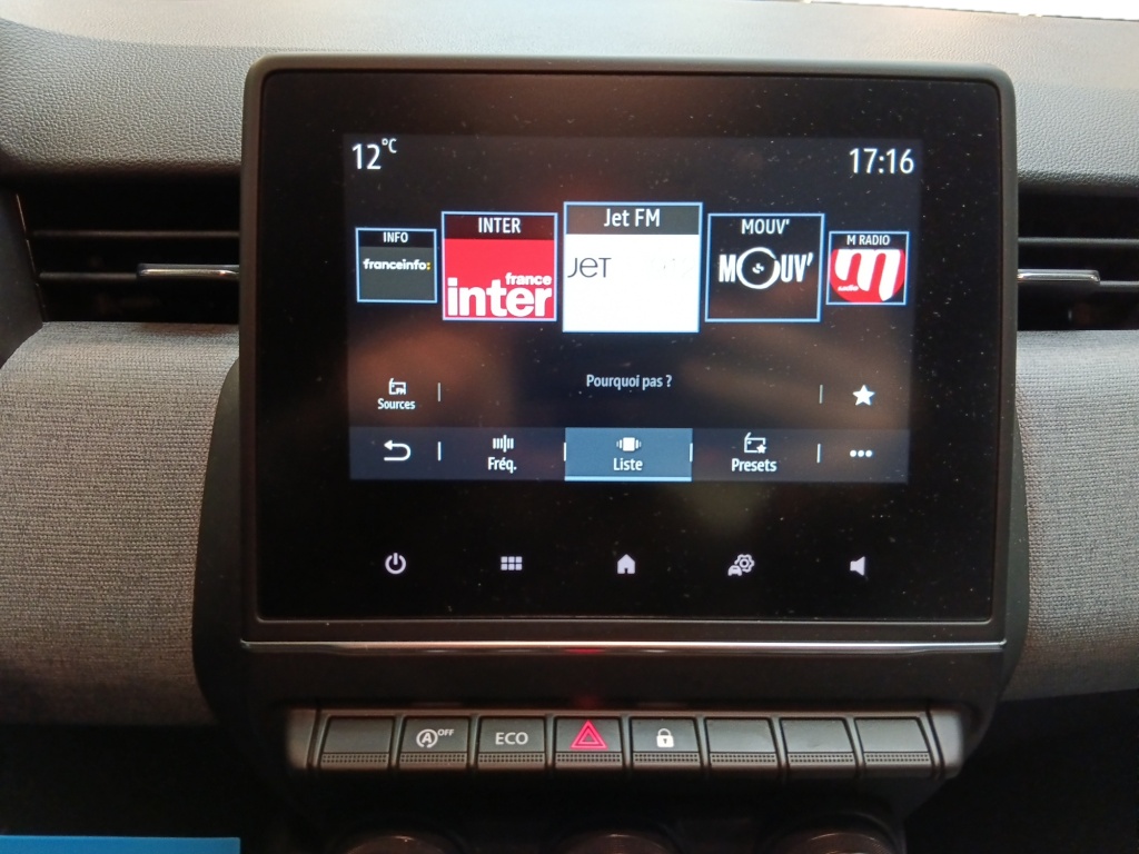 72556_p51 - RENAULT - CLIO - 2025 - photo 17