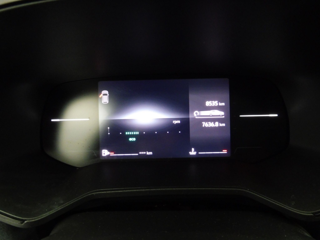 72418_p51 - RENAULT - CLIO - 2025 - photo 8