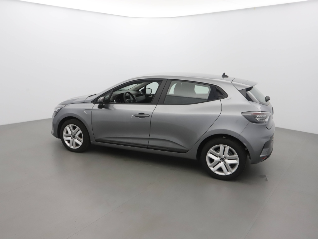 72420_p51 - RENAULT - CLIO - 2025 - photo 5