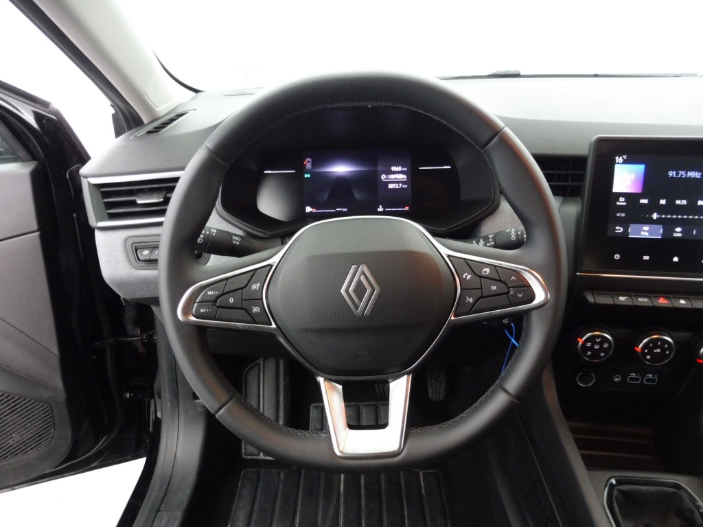 72443_p51 - RENAULT - CLIO - 2025 - photo 15