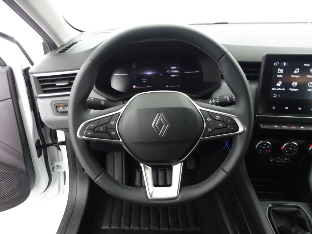 72541_p51 - RENAULT - CLIO - 2025 - photo 14