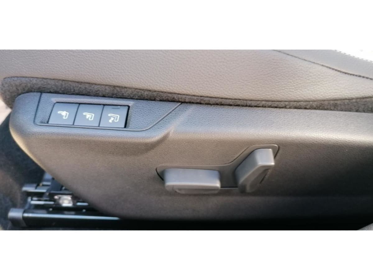 376356_p2 - JEEP - AVENGER - 2026 - photo 8