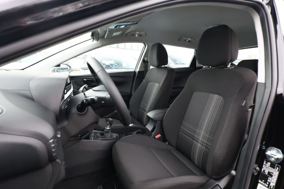 380826_p2 - HYUNDAI - I 20 - 2026 - photo 5