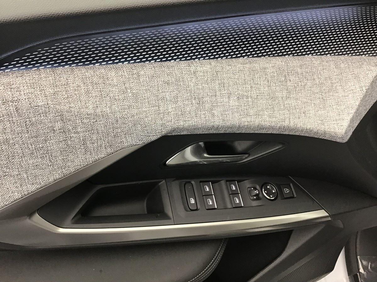 380975_p2 - PEUGEOT - 5008 - 2026 - photo 9