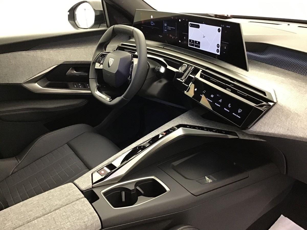 380971_p2 - PEUGEOT - 5008 - 2026 - photo 8