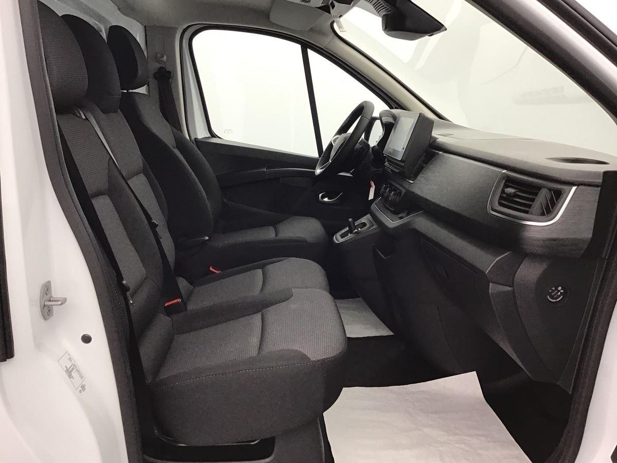 380931_p2 - RENAULT - TRAFIC - 2026 - photo 6