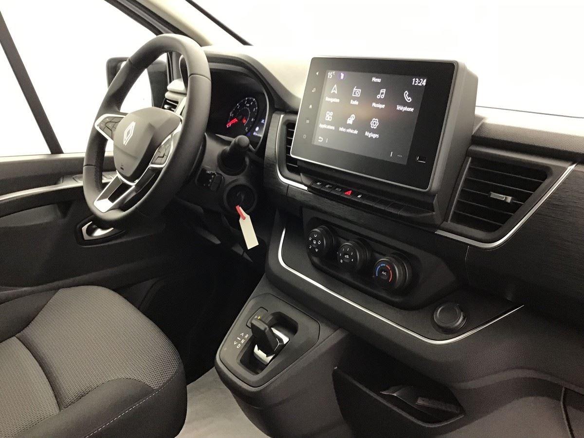 380931_p2 - RENAULT - TRAFIC - 2026 - photo 8