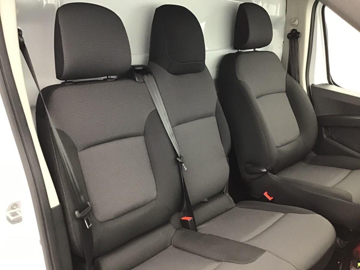 380931_p2 - RENAULT - TRAFIC - 2026 - photo 7