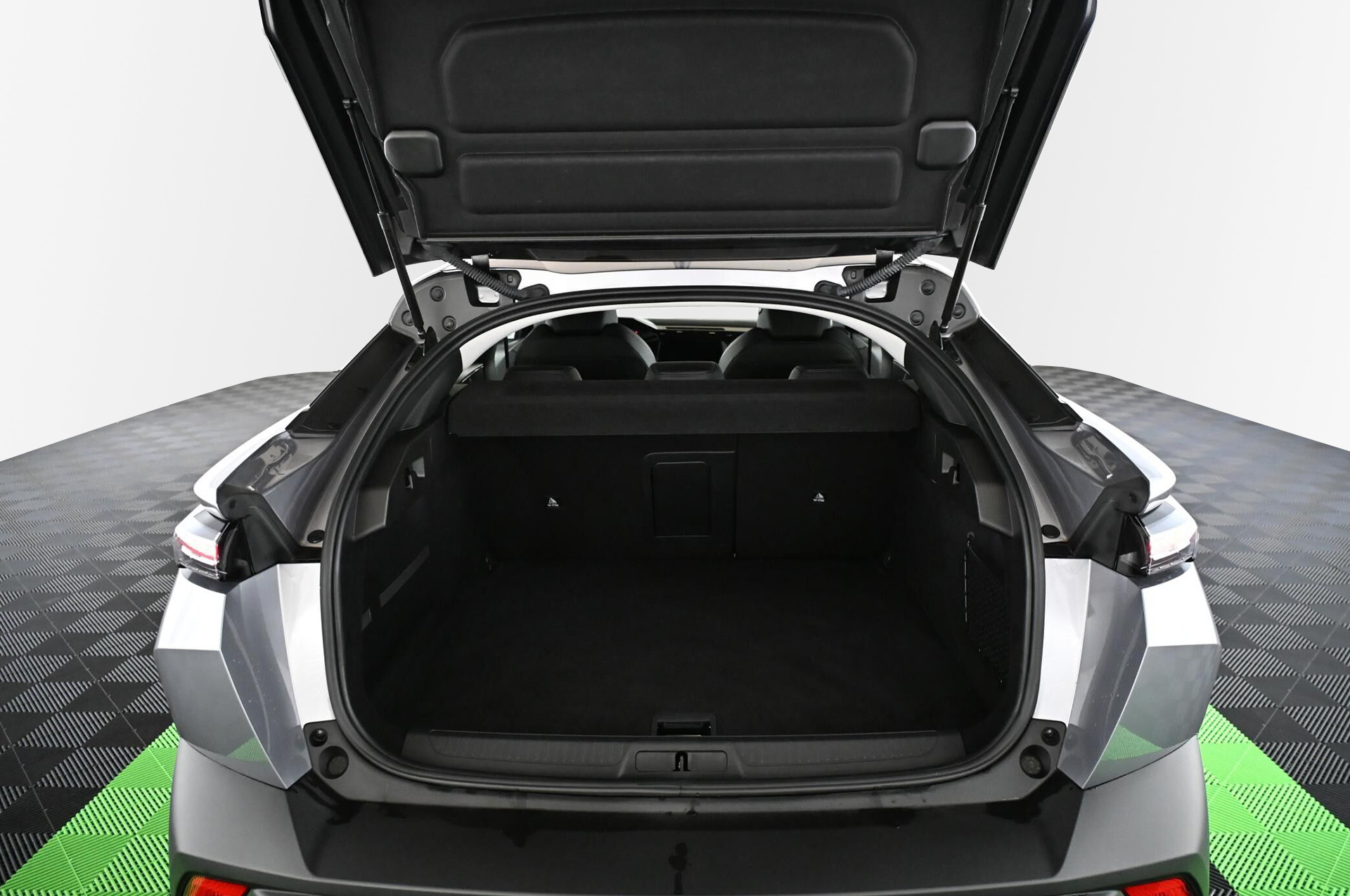 17822_p35 - PEUGEOT - 408 - 2024 - photo 34