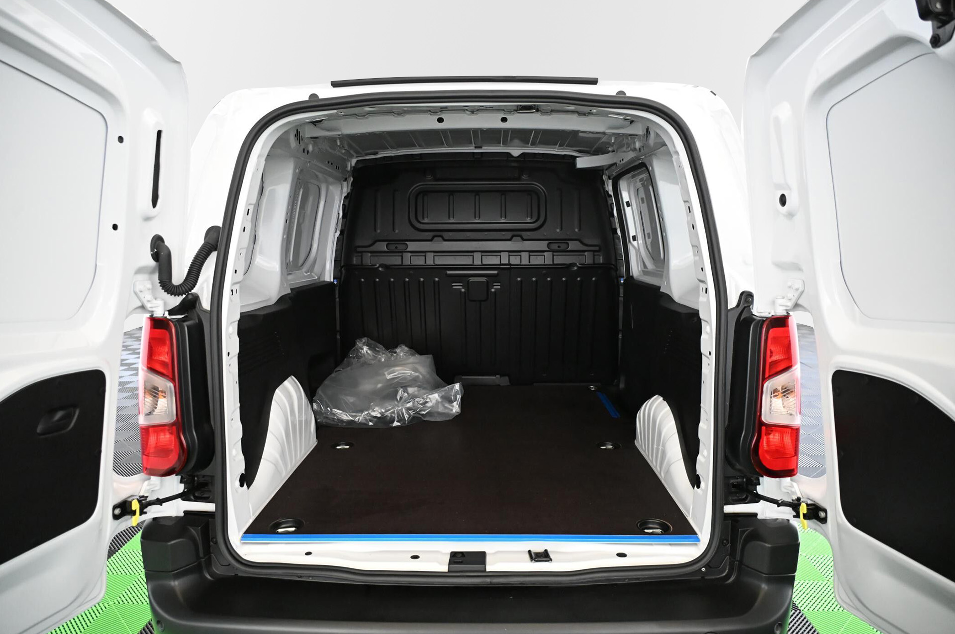 18893_p35 - CITROEN - BERLINGO - 2024 - photo 33