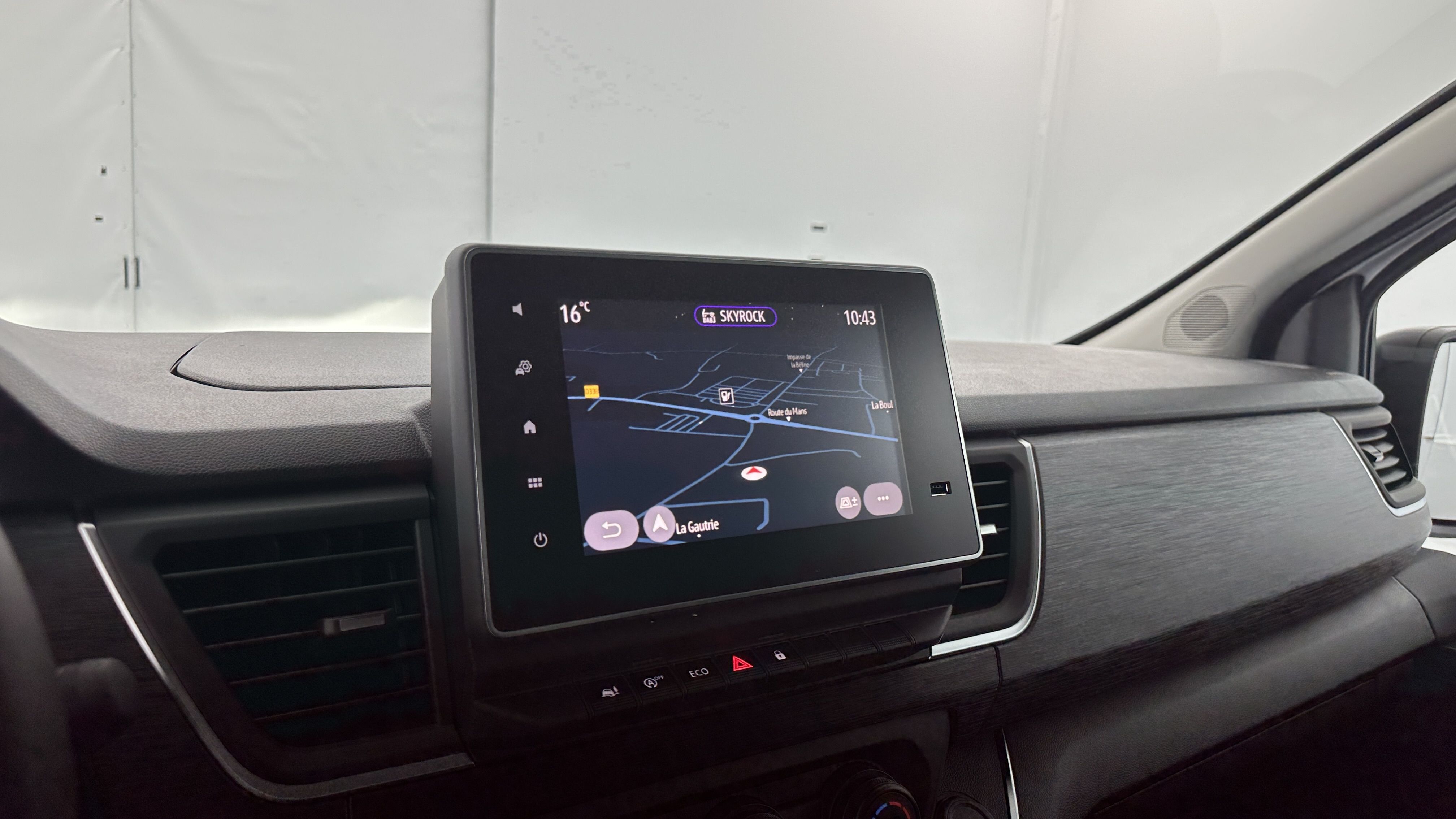 GLI00026306_p53 - RENAULT - TRAFIC - 2025 - photo 9